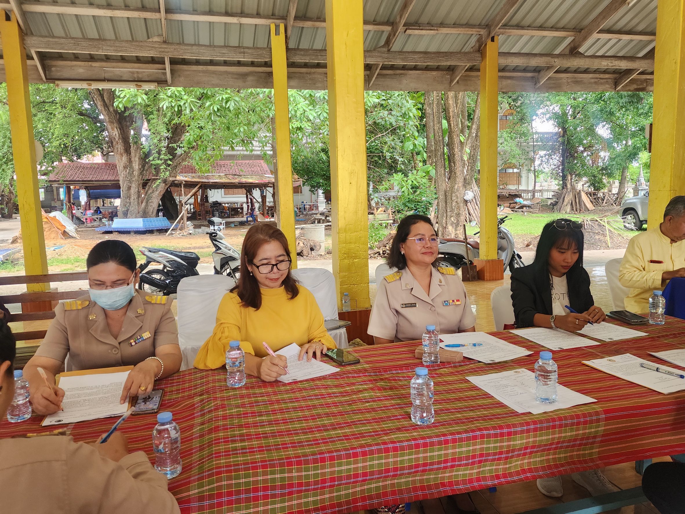 พช.ยโสธร ร่วมประชุมกับสมาชิกกรรมการท่องเที่ยวโดยชุมชนจังหวัดยโสธร (ย่านเมืองเก่าบ้านสิงห์ท่ายโสธร)