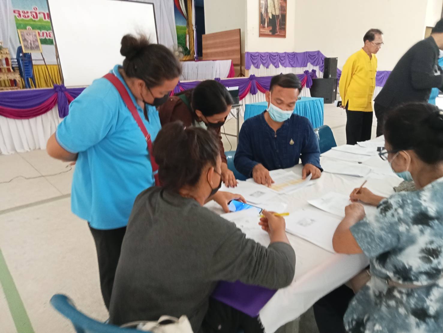 พช.ยโสธร เดินหน้าติดตามเร่งรัดการชำระหนี้กองทุนพัฒนาบาทสตรี อำเภอกุดชุม จังหวัดยโสธร