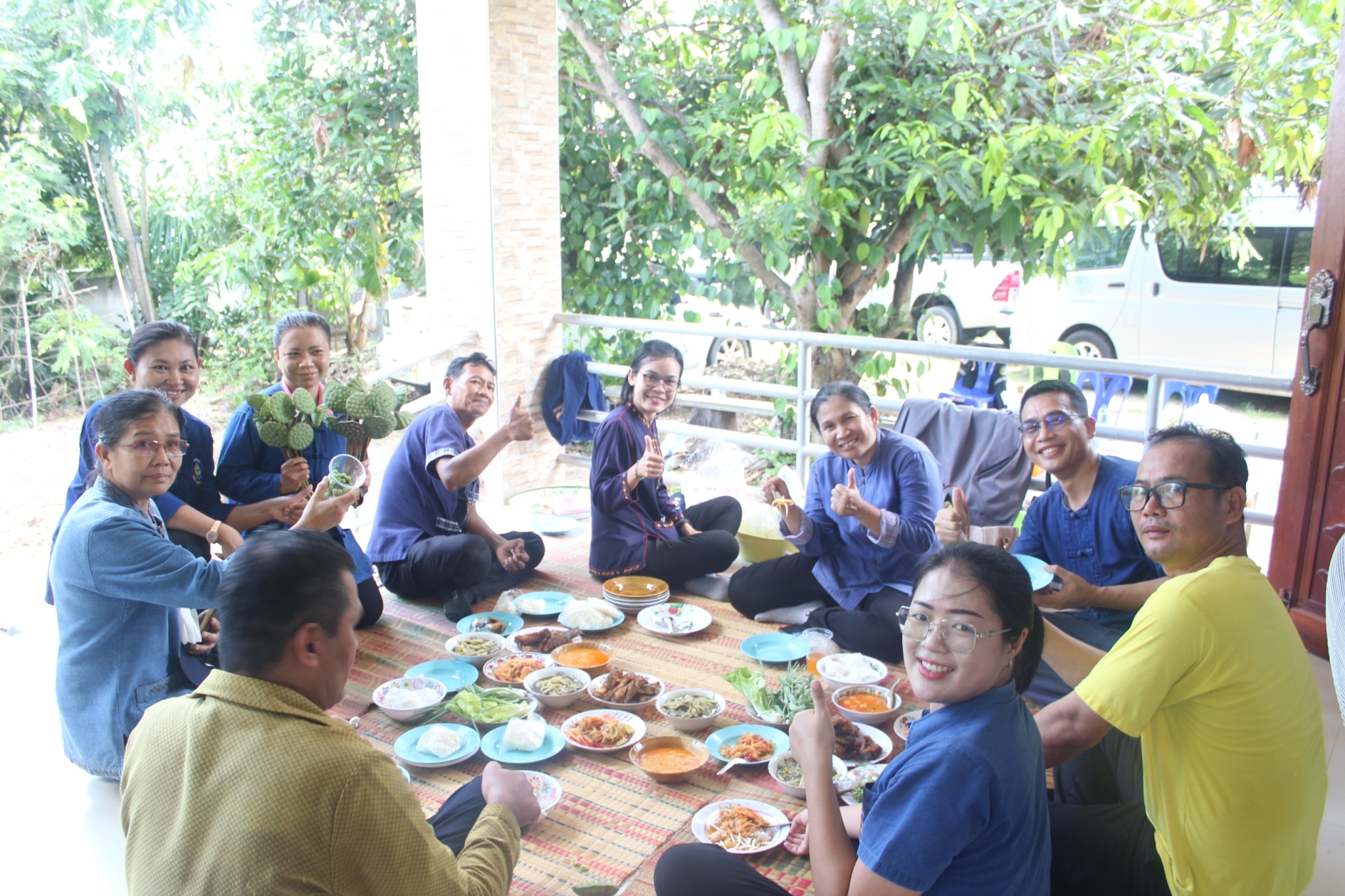 พช. ยโสธร จัดกิจกรรมเอามื้อสามัคคี “โคก หนอง นา” และรณรงค์สร้าง การตระหนักรู้ ฟื้นฟู อนุรักษ์ทรัพยากรดินเนื่องในโอกาสวันดินโลก (5 ธันวาคมของทุกปี) ณ ศูนย์เรียนรู้ทฤษฎีใหม่ รูปแบบ “โคก หนอง นา”  อำเภอเมืองยโสธร จังหวัดยโสธร