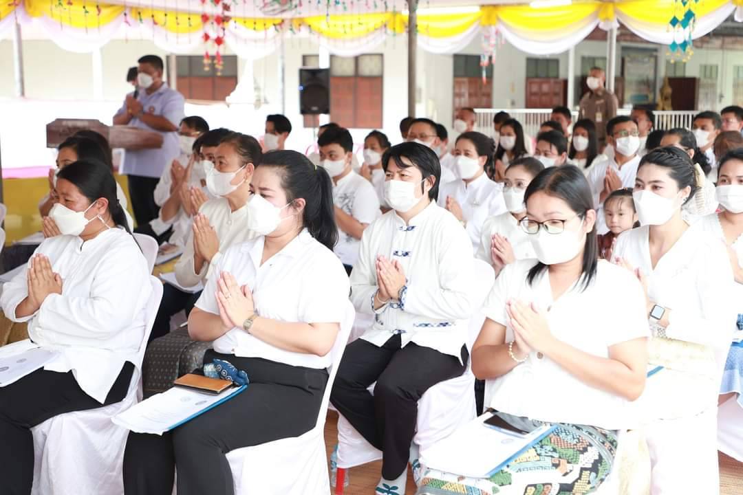 พช.ยโสธร ร่วมพิธีเจริญพระพุทธมนต์เฉลิมพระเกียรติและถวายพระพรชัยมงคล ประจำเดือนกรกฎาคม 2566