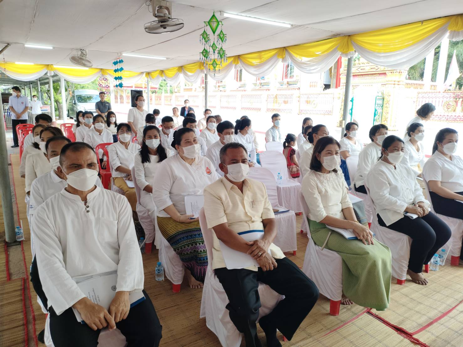 พช.ยโสธร ร่วมพิธีเจริญพระพุทธมนต์เฉลิมพระเกียรติและถวายพระพรชัยมงคล ประจำเดือนกรกฎาคม 2566
