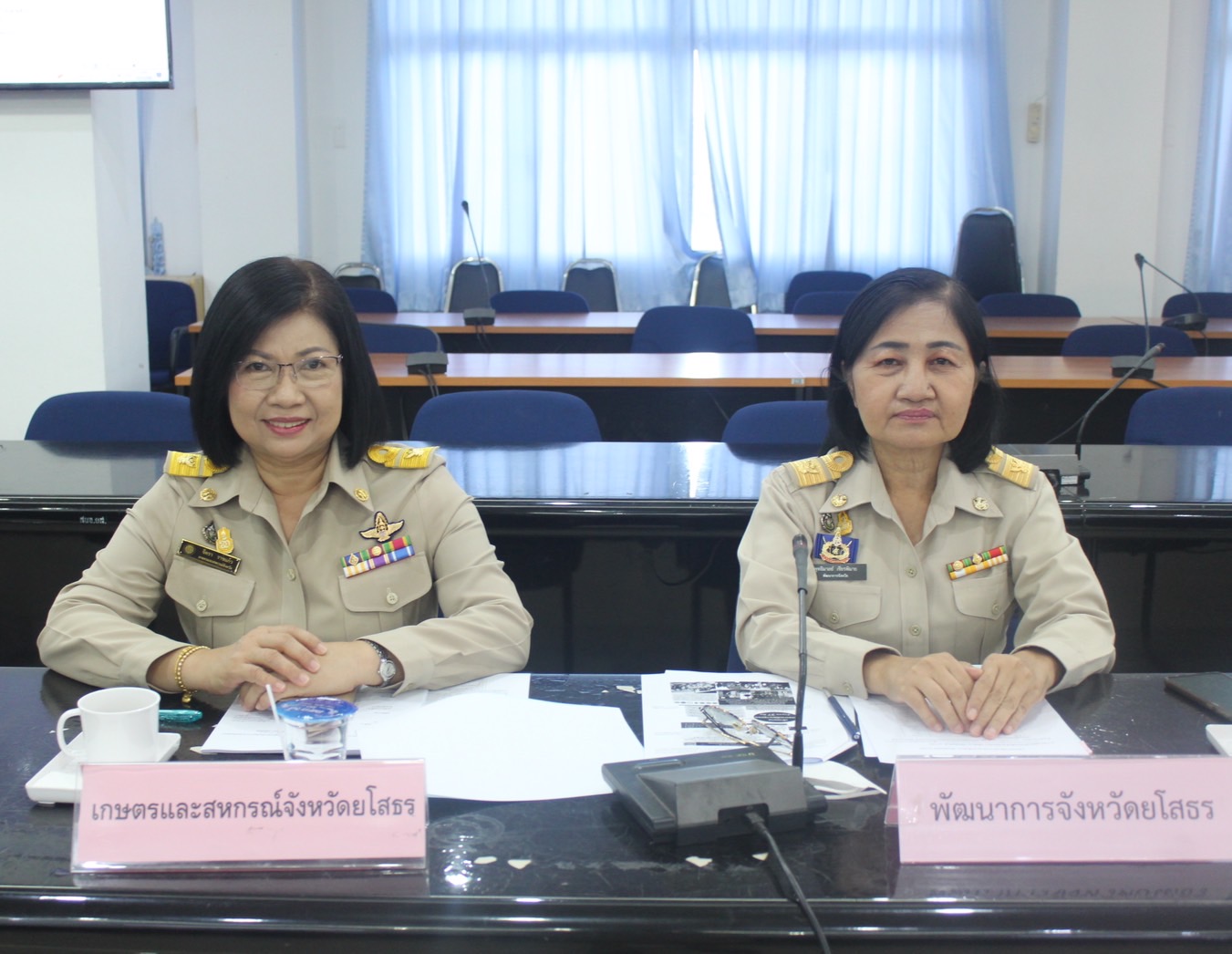 ?พช.ยโสธร ร่วมประชุมคณะกรรมการร่วมภาครัฐและเอกชนเพื่อแก้ไขปัญหาทางเศรษฐกิจ กลุ่มจังหวัด(กรอ.) ครั้งที่ 3/2566