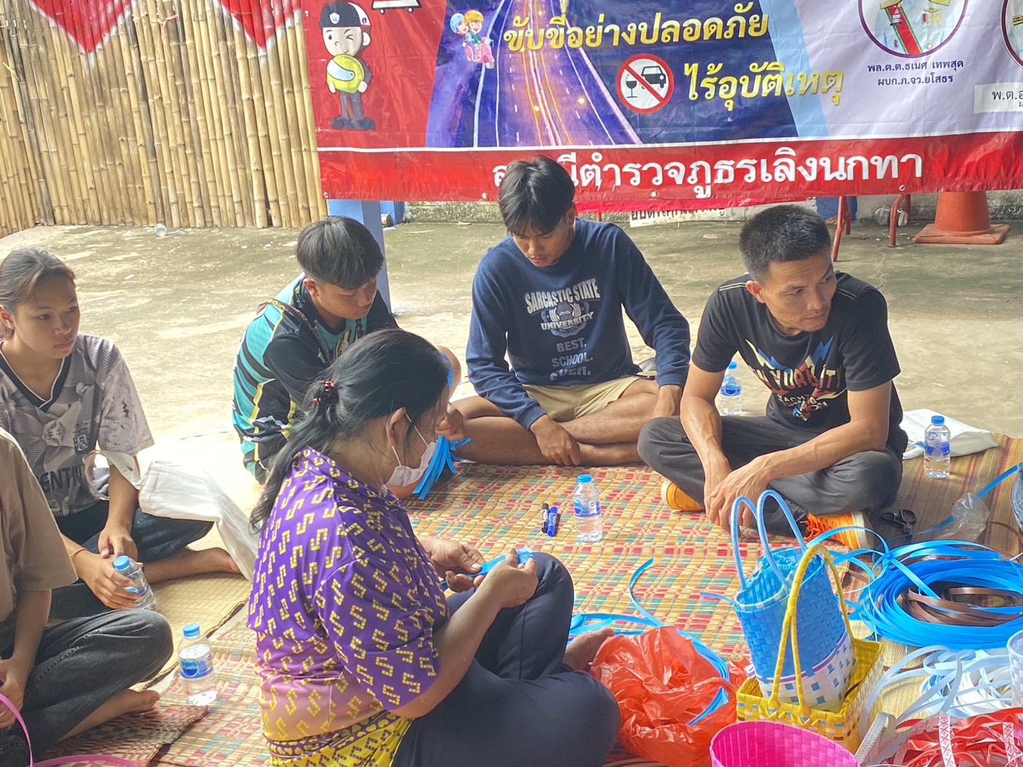 พช.ยโสธร ดำเนินการจัดกิจกรรมฝึกอบรมเครือข่ายกองทุนแม่ของแผ่นดินระดับจังหวัด หนุนเสริมสัมมาชีพชุมชนแก่เยาวชนกลุ่มเสี่ยงหรือผู้ผ่านการบำบัด            ณ หมู่บ้านกองทุนแม่ของแผ่นดินบ้านสมสะอาด หมู่ 12 ตำบลโคกสำราญ อำเภอเลิงนกทา จังหวัดยโสธร