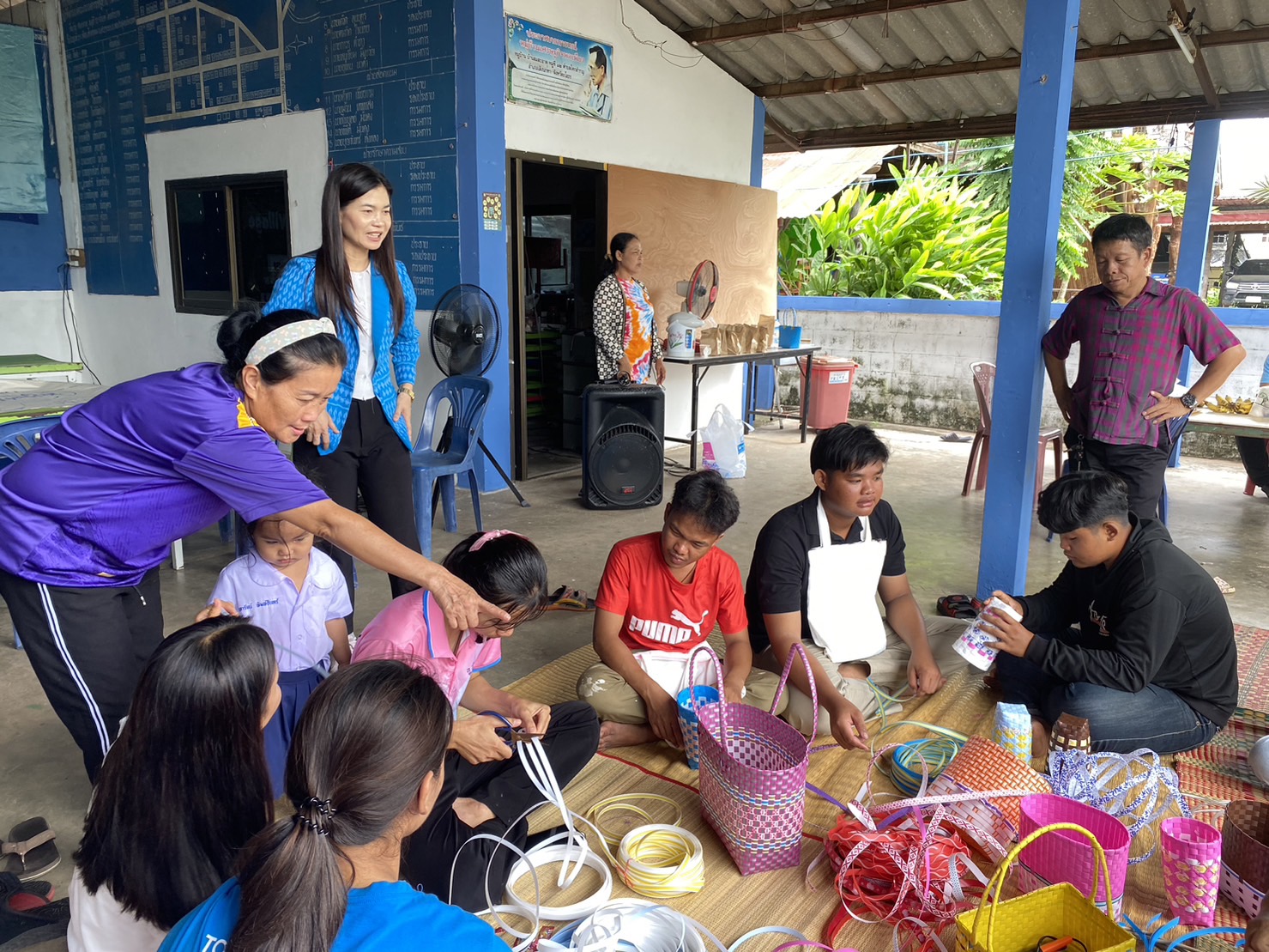 พช.ยโสธร ดำเนินการจัดกิจกรรมฝึกอบรมเครือข่ายกองทุนแม่ของแผ่นดินระดับจังหวัด หนุนเสริมสัมมาชีพชุมชนแก่เยาวชนกลุ่มเสี่ยงหรือผู้ผ่านการบำบัด            ณ หมู่บ้านกองทุนแม่ของแผ่นดินบ้านสมสะอาด หมู่ 12 ตำบลโคกสำราญ อำเภอเลิงนกทา จังหวัดยโสธร
