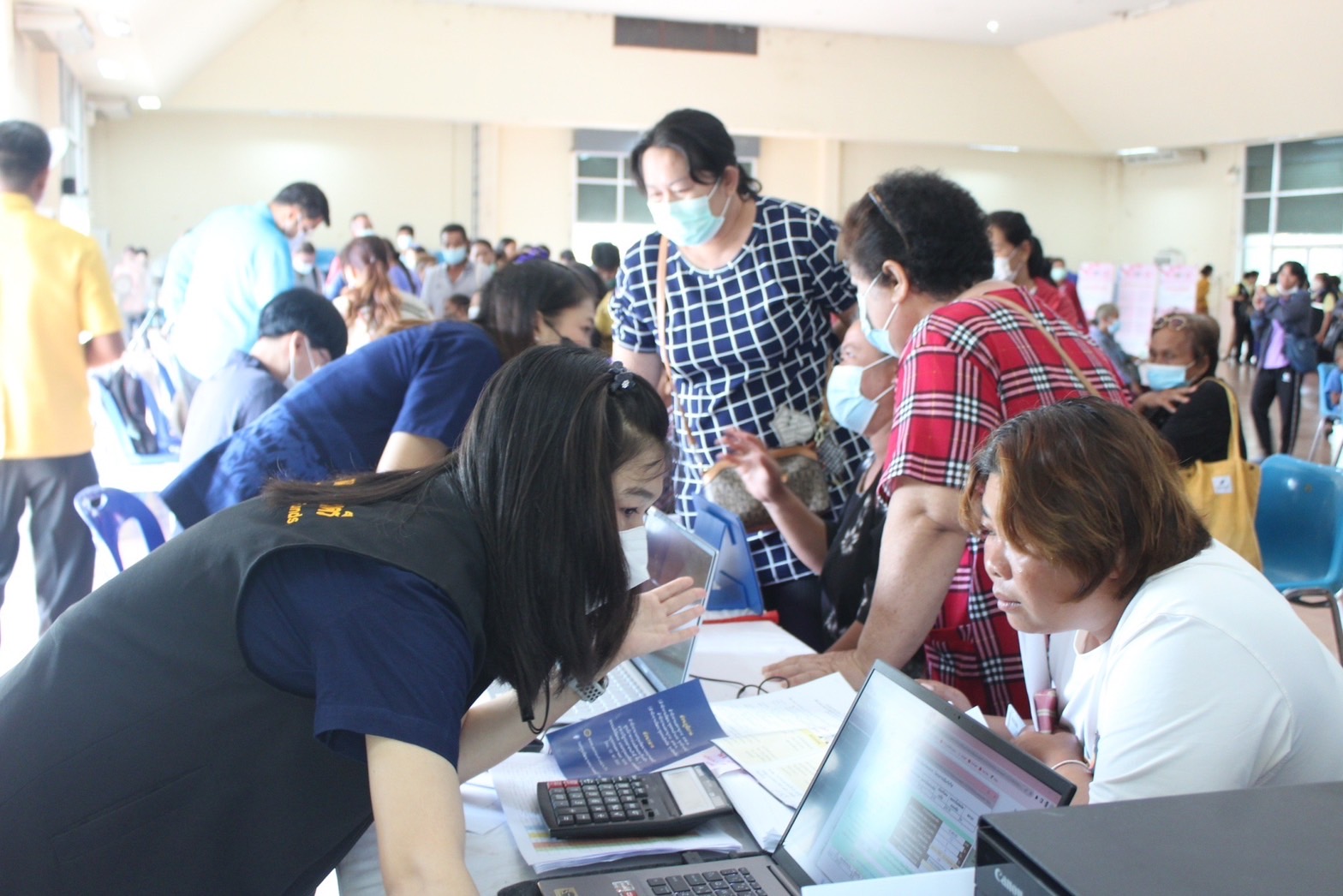 พช.ยโสธร ดำเนินการโครงการไกล่เกลี่ยและลดความเดือดร้อนให้แก่ลูกหนี้สมาชิกกองทุนพัมนาบทบาทสตรี อำเภอคำเขื่อนแก้ว จังหวัดยโสธร