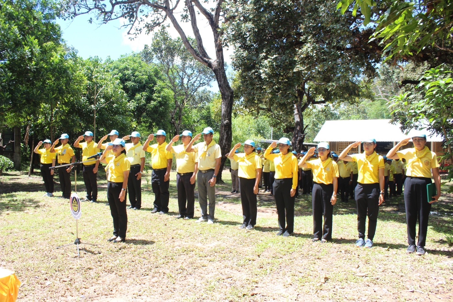 พช.ยโสธร จัดกิจกรรมเฉลิมพระเกียรติ โดยศูนย์ผู้นำจิตอาสาพัฒนาชุมชน “จิตอาสาพัฒนาชุมชน เอามื้อสามัคคี ทำความดีถวายในหลวง” ณ ศูนย์ผู้นำจิตอาสาพัฒนาชุมชนจังหวัดยโสธร หมู่ที่ 3 ตำบลบึงแก อำเภอมหาชนะชัย จังหวัดยโสธร