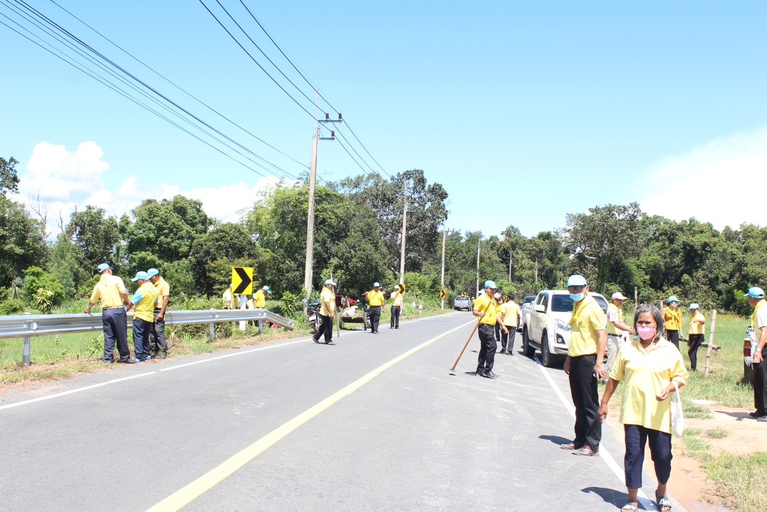 พช.ยโสธร จัดกิจกรรมเฉลิมพระเกียรติ โดยศูนย์ผู้นำจิตอาสาพัฒนาชุมชน “จิตอาสาพัฒนาชุมชน เอามื้อสามัคคี ทำความดีถวายในหลวง” ณ ศูนย์ผู้นำจิตอาสาพัฒนาชุมชนจังหวัดยโสธร หมู่ที่ 3 ตำบลบึงแก อำเภอมหาชนะชัย จังหวัดยโสธร