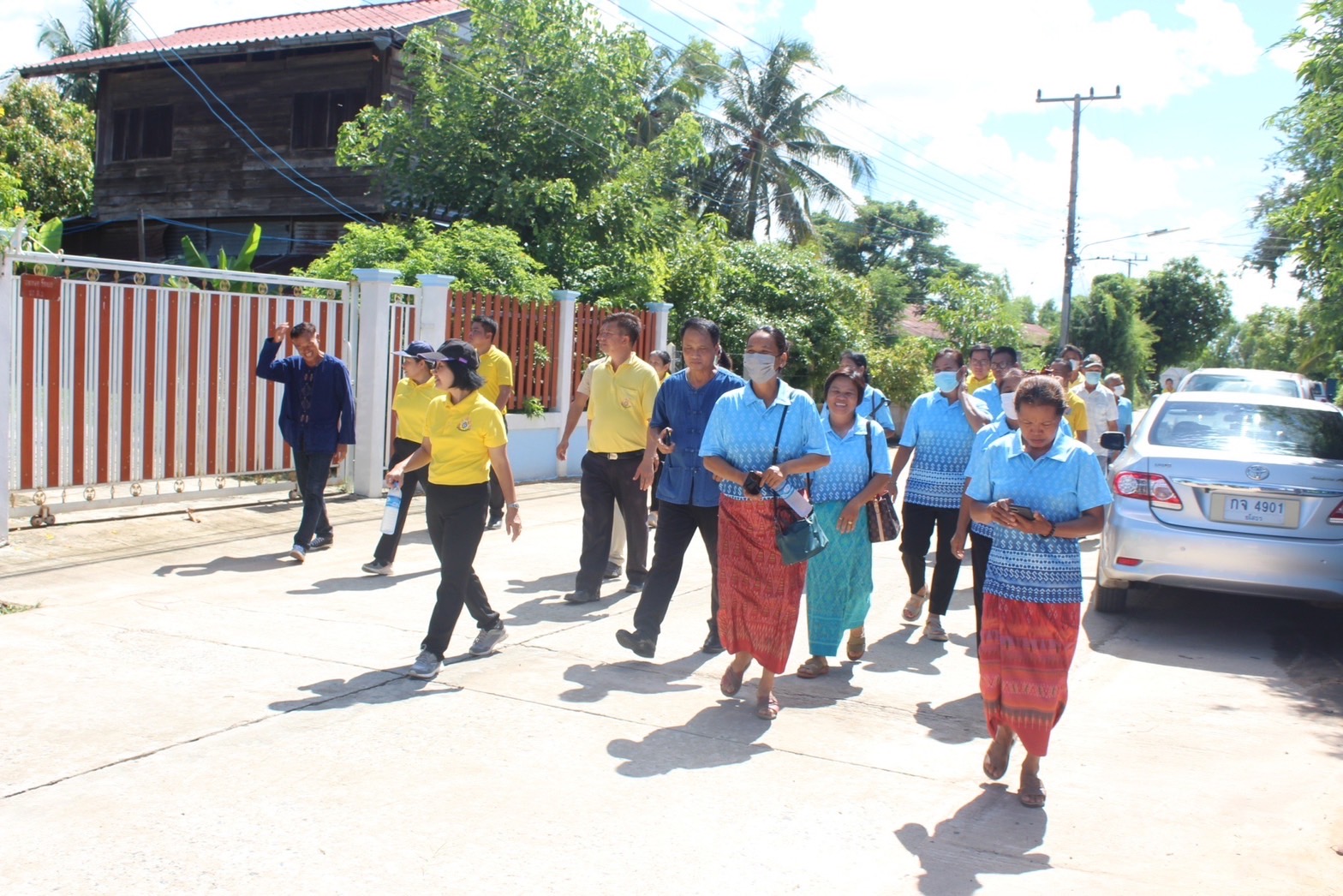 พช.ยโสธร เยี่ยมชม หมู่บ้านเศรษฐกิจพอเพียง “อยู่เย็น เป็นสุข”ดีเด่นระดับจังหวัด จังหวัดยโสธร ประจำปี 2566 บ้านบูรพา หมู่ 6 ตำบลบึงแก อำเภอมหาชนะชัย จังหวัดยโสธร