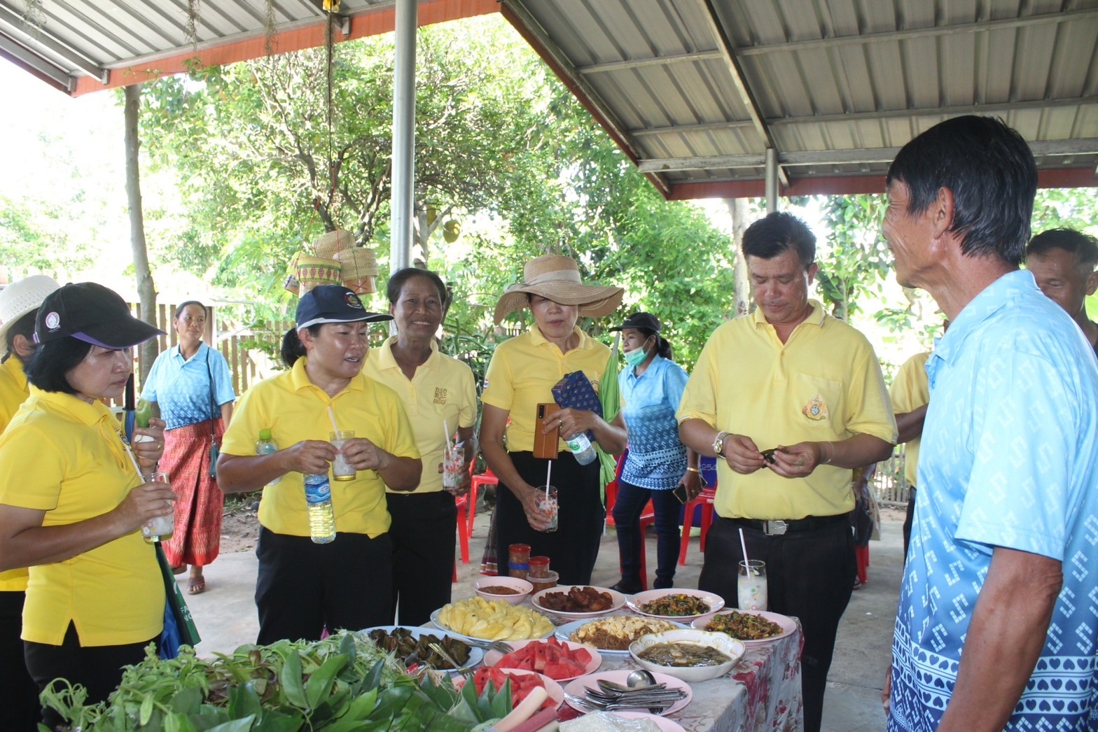 พช.ยโสธร เยี่ยมชม หมู่บ้านเศรษฐกิจพอเพียง “อยู่เย็น เป็นสุข”ดีเด่นระดับจังหวัด จังหวัดยโสธร ประจำปี 2566 บ้านบูรพา หมู่ 6 ตำบลบึงแก อำเภอมหาชนะชัย จังหวัดยโสธร