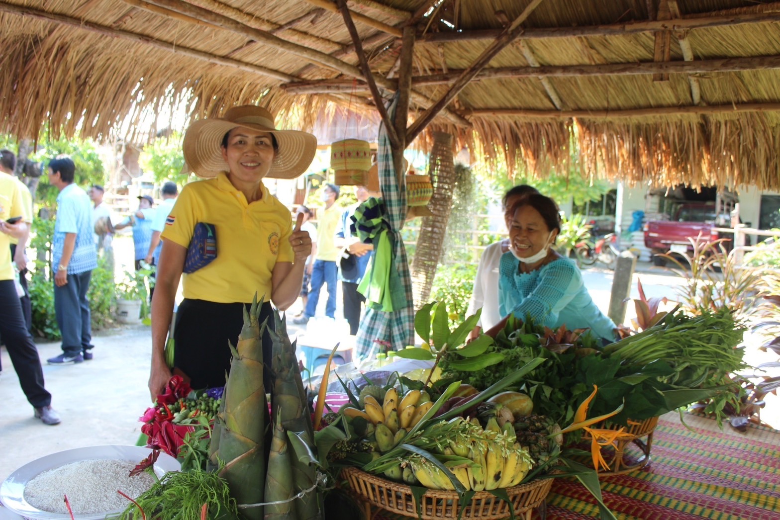 พช.ยโสธร เยี่ยมชม หมู่บ้านเศรษฐกิจพอเพียง “อยู่เย็น เป็นสุข”ดีเด่นระดับจังหวัด จังหวัดยโสธร ประจำปี 2566 บ้านบูรพา หมู่ 6 ตำบลบึงแก อำเภอมหาชนะชัย จังหวัดยโสธร