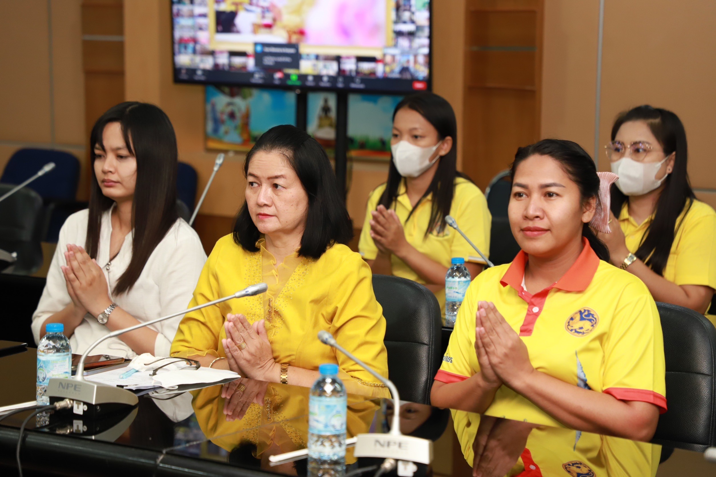 พช.ยโสธร ร่วมพิธีเจริญพระพุทธมนต์ฯเพื่อถวายพระพรชัยมงคลถวายพระราชกุศลแด่ พระบาทสมเด็จพระปรเมนทรรามธิบดีศรีสินทรมหาวชิราลงกรณ พระวชิรเกล้าเจ้าอยู่หัว เนื่องในโอกาสมหามงคลวันเฉลิมพระชนมพรรษา (28 กรกฎาคม 2566) ผ่านสื่ออิเล็กทรอนิกส์ Online ระบบ Zoom