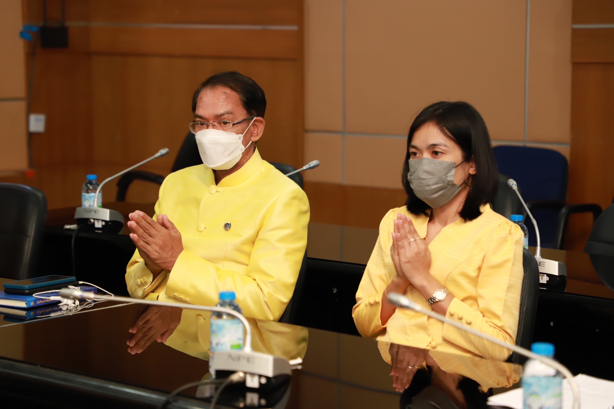 พช.ยโสธร ร่วมพิธีเจริญพระพุทธมนต์ฯเพื่อถวายพระพรชัยมงคลถวายพระราชกุศลแด่ พระบาทสมเด็จพระปรเมนทรรามธิบดีศรีสินทรมหาวชิราลงกรณ พระวชิรเกล้าเจ้าอยู่หัว เนื่องในโอกาสมหามงคลวันเฉลิมพระชนมพรรษา (28 กรกฎาคม 2566) ผ่านสื่ออิเล็กทรอนิกส์ Online ระบบ Zoom