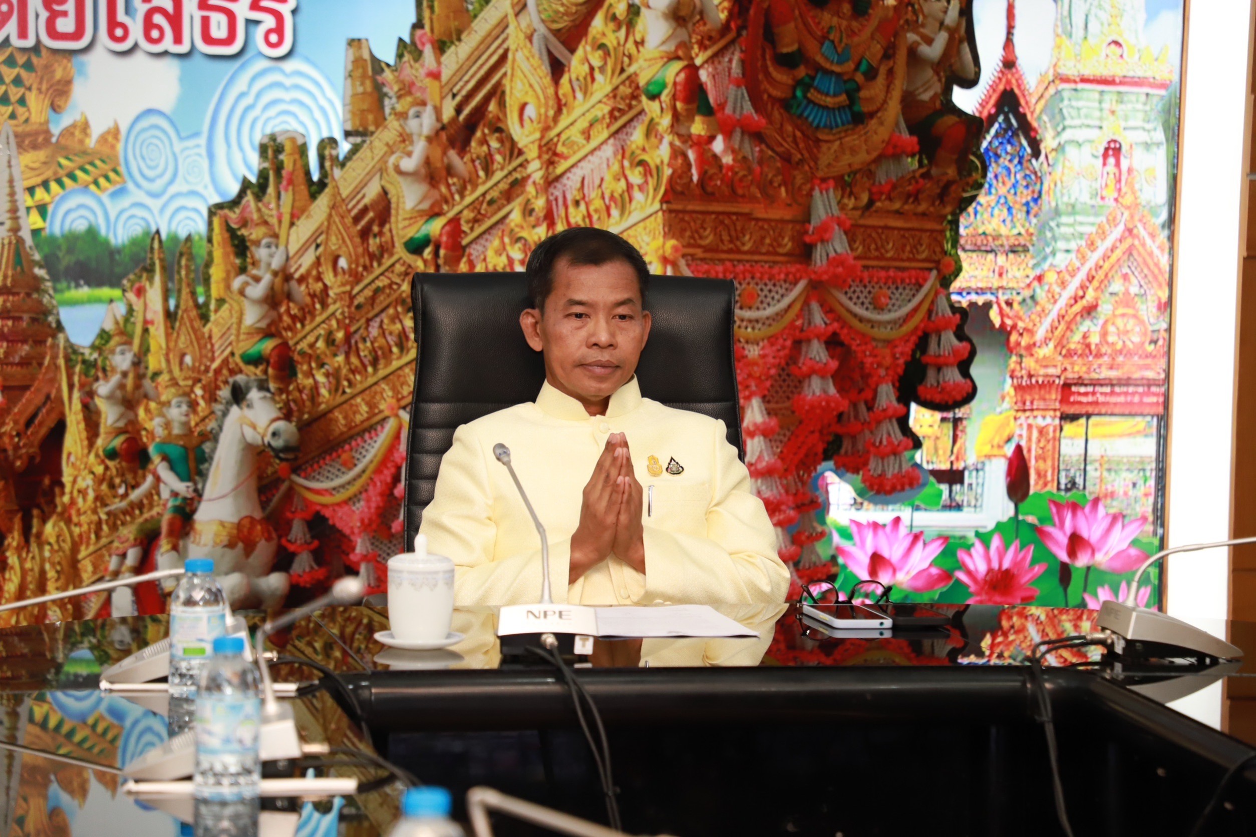 พช.ยโสธร ร่วมพิธีเจริญพระพุทธมนต์ฯเพื่อถวายพระพรชัยมงคลถวายพระราชกุศลแด่ พระบาทสมเด็จพระปรเมนทรรามธิบดีศรีสินทรมหาวชิราลงกรณ พระวชิรเกล้าเจ้าอยู่หัว เนื่องในโอกาสมหามงคลวันเฉลิมพระชนมพรรษา (28 กรกฎาคม 2566) ผ่านสื่ออิเล็กทรอนิกส์ Online ระบบ Zoom