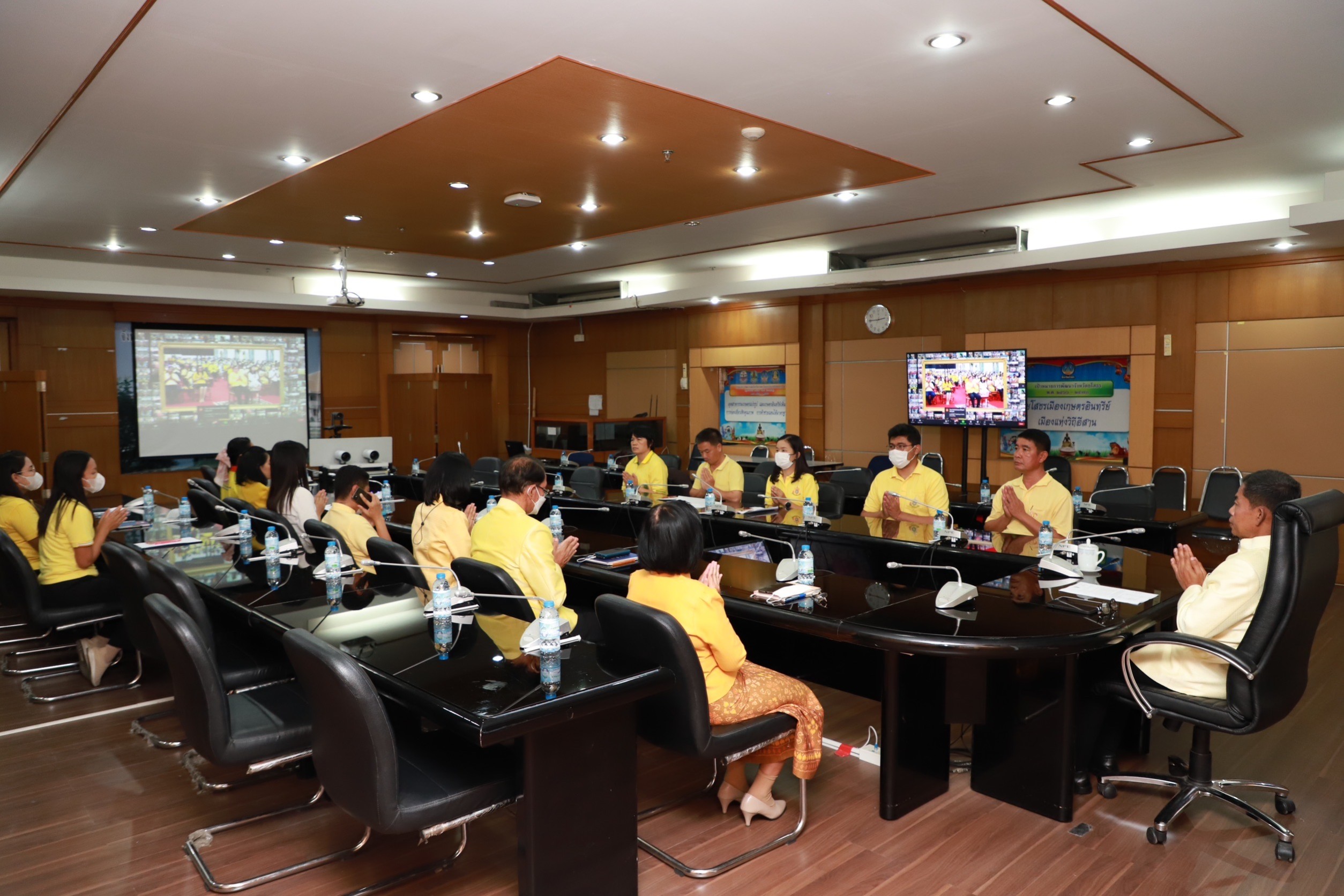 พช.ยโสธร ร่วมพิธีเจริญพระพุทธมนต์ฯเพื่อถวายพระพรชัยมงคลถวายพระราชกุศลแด่ พระบาทสมเด็จพระปรเมนทรรามธิบดีศรีสินทรมหาวชิราลงกรณ พระวชิรเกล้าเจ้าอยู่หัว เนื่องในโอกาสมหามงคลวันเฉลิมพระชนมพรรษา (28 กรกฎาคม 2566) ผ่านสื่ออิเล็กทรอนิกส์ Online ระบบ Zoom