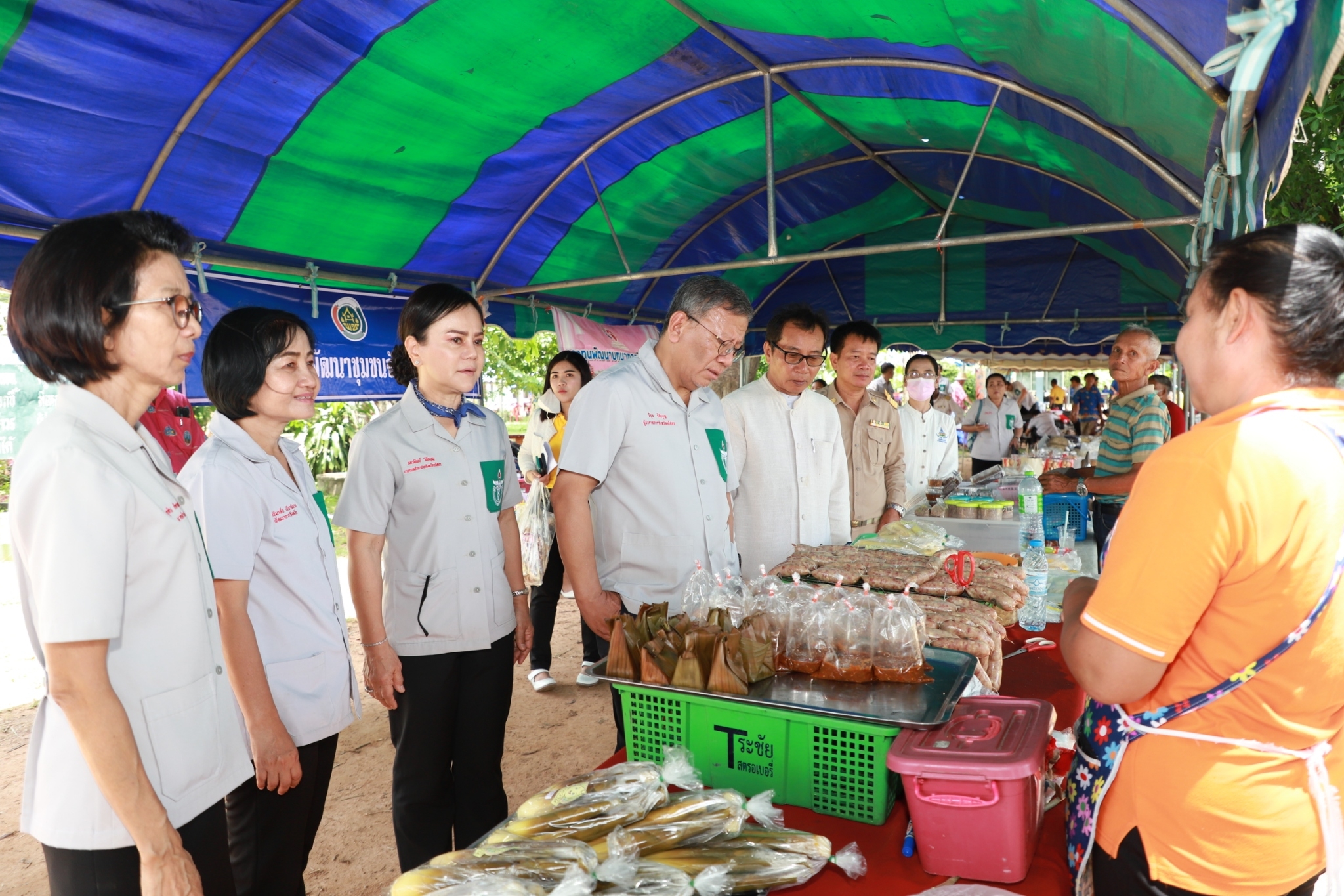 ?พช.ยโสธร ร่วมกิจกรรมหน่วยแพทย์อาสา สมเด็จพระศรีนครินทราบรมราชชนนี (พอ.สว.) กิจกรรมถวายเป็นพระราชกุศลเนื่องในวันคล้าย วันเสด็จสวรรคสมเด็จพระศรีนครินทราบรมราชชนนี วันที่ 18 กรกฎาคม 2566 และโครงการจังหวัดเคลื่อนที่ “เพิ่มรอยยิ้ม เติมความสุข ให้คนยโสธร”