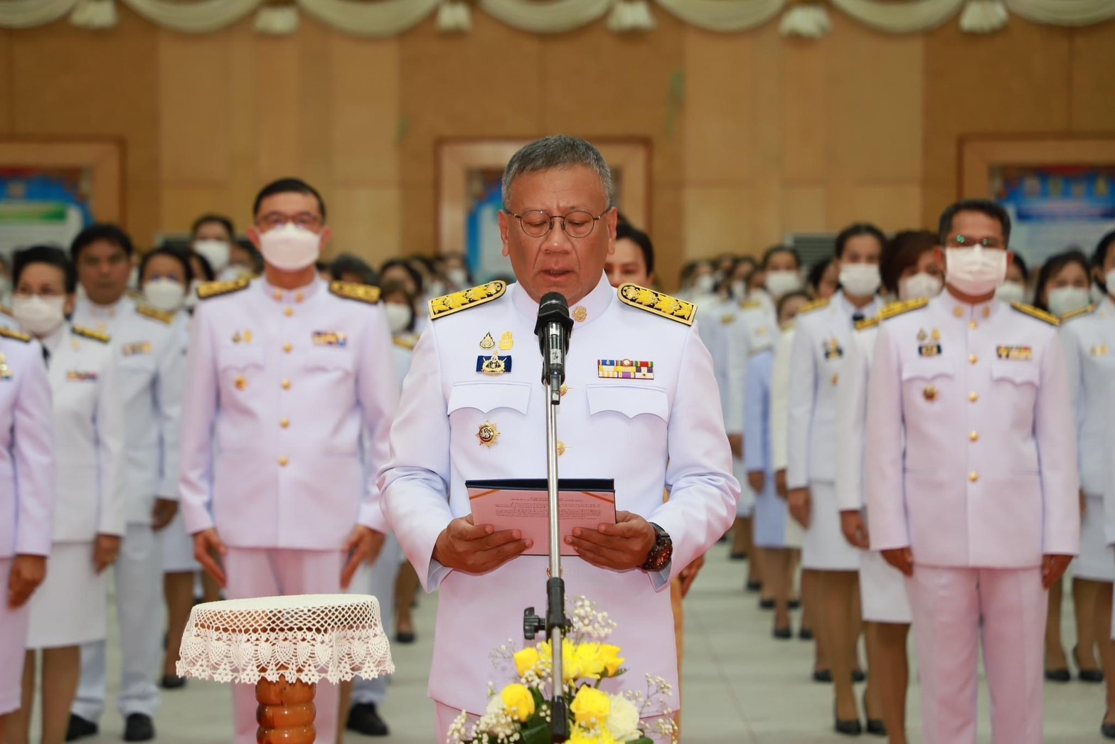 พช.ยโสธร ร่วมพิธีทำบุญตักบาตรพระสงฆ์ 72 รูป ถวายพระราชกุศล พระบาทสมเด็จพระเจ้าอยู่หัว เนื่องในโอกาสวันเฉลิมพระชนมพรรษา 28 กรกฎาคม 2566