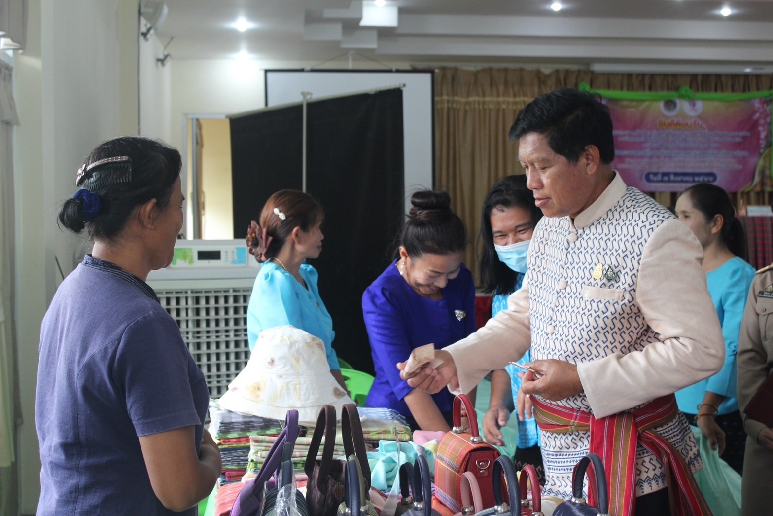 ผู้ตรวจราชการกรมพัฒนาชุมชน คัดเลือกคนกองทุนพัฒนาบทบาทสตรีดีเด่น ระดับเขตตรวจราชการที่ 14 ประจำปี 2566 พื้นที่จังหวัดยโสธร