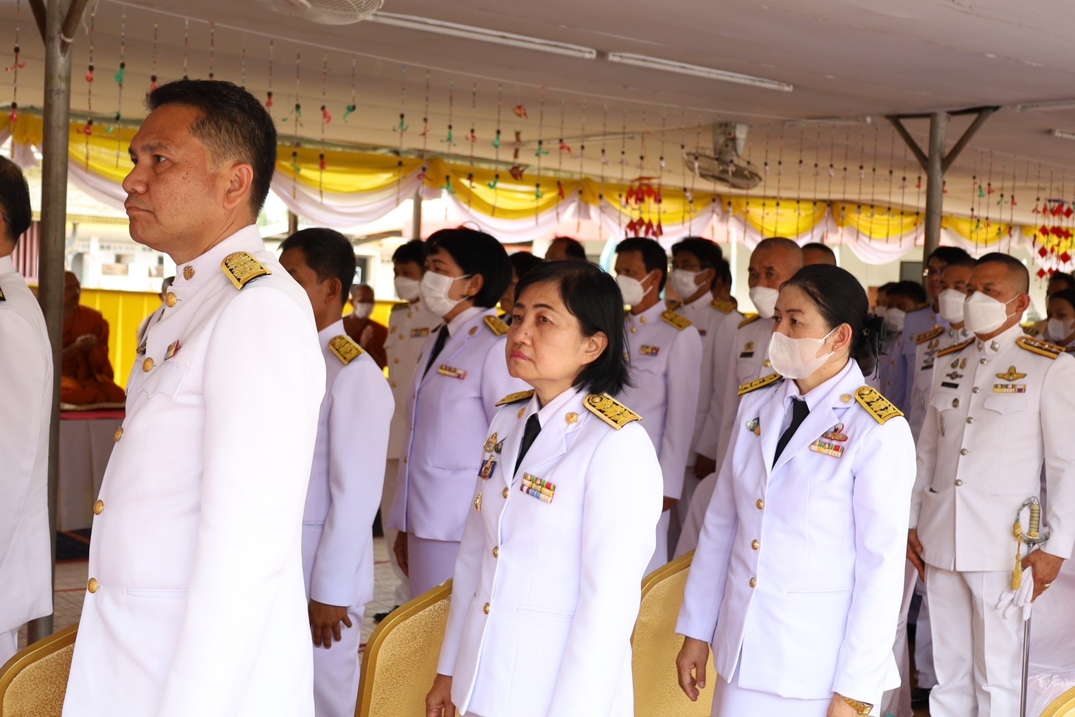 พช.ยโสธร ร่วมพิธีเจริญพระพุทธมนต์ สมโภชพระพุทธบุษยรัตน์เฉลิมพระเกียรติและถวายพระราชกุศล พระบาทสมเด็จพระเจ้าอยู่หัว เนื่องในโอกาส วันเฉลิมพระชนมพรรษา 28 กรกฎาคม 2566 ที่วัดมหาธาตุ (พระอารามหลวง)