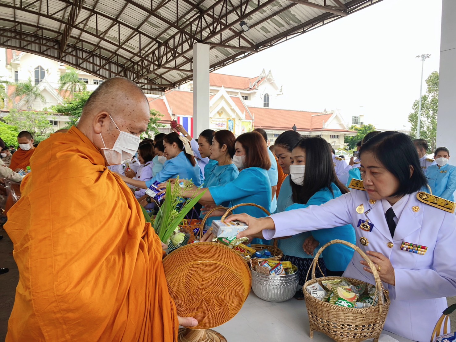 พช.ยโสธร ร่วมพิธีทำบุญตักบาตรพระสงฆ์ 92 รูป ถวายพระราชกุศลแด่สมเด็จพระนางเจ้าสิริกิติ์ พระบรมราชินีนาถ พระบรมราชชนนีพันปีหลวง เนื่องในโอกาสวันมหามงคลเฉลิมพระชนมพรรษา 12 สิงหาคม 2566