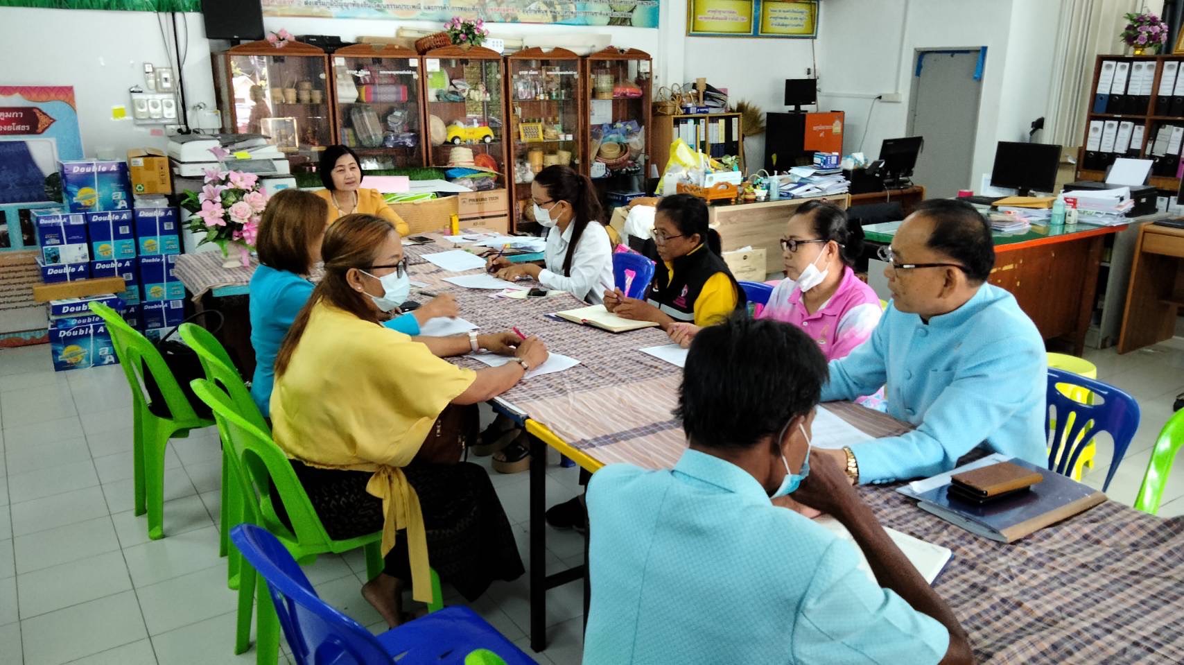 พช.ยโสธร ลงพื้นที่ติดตามการดำเนินงานกองทุนพัฒนาบทบาทสตรี อำเภอเมืองยโสธร จังหวัดยโสธร