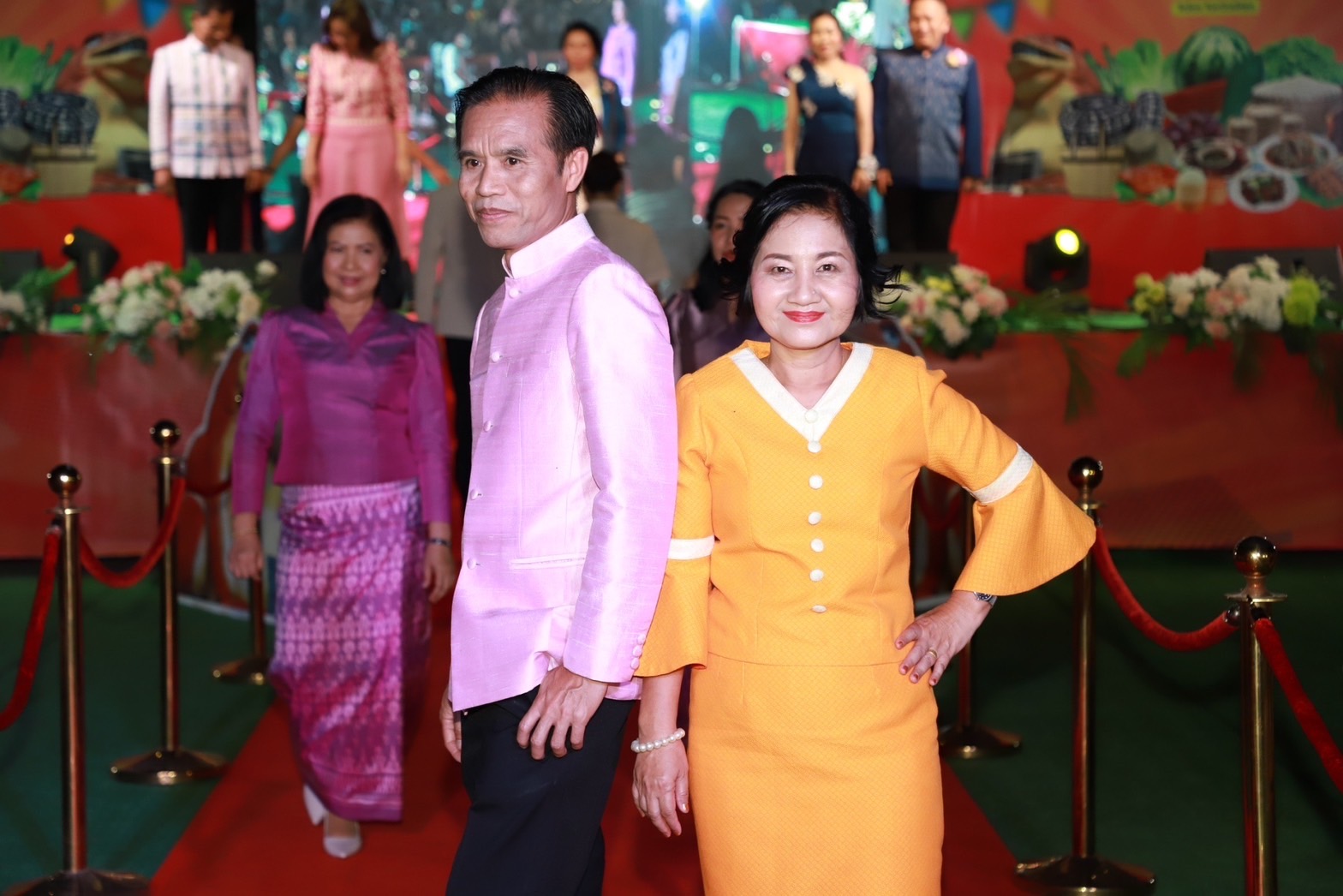 พช.ยโสธร ร่วมเดินแบบผ้าไทย ผ้าพื้นถิ่นยโสธร ในงาน “บั้งไฟเฟสติวัล สีสันยโสธร 2023” กระตุ้นเศรษฐกิจและการท่องเที่ยวจังหวัดยโสธร