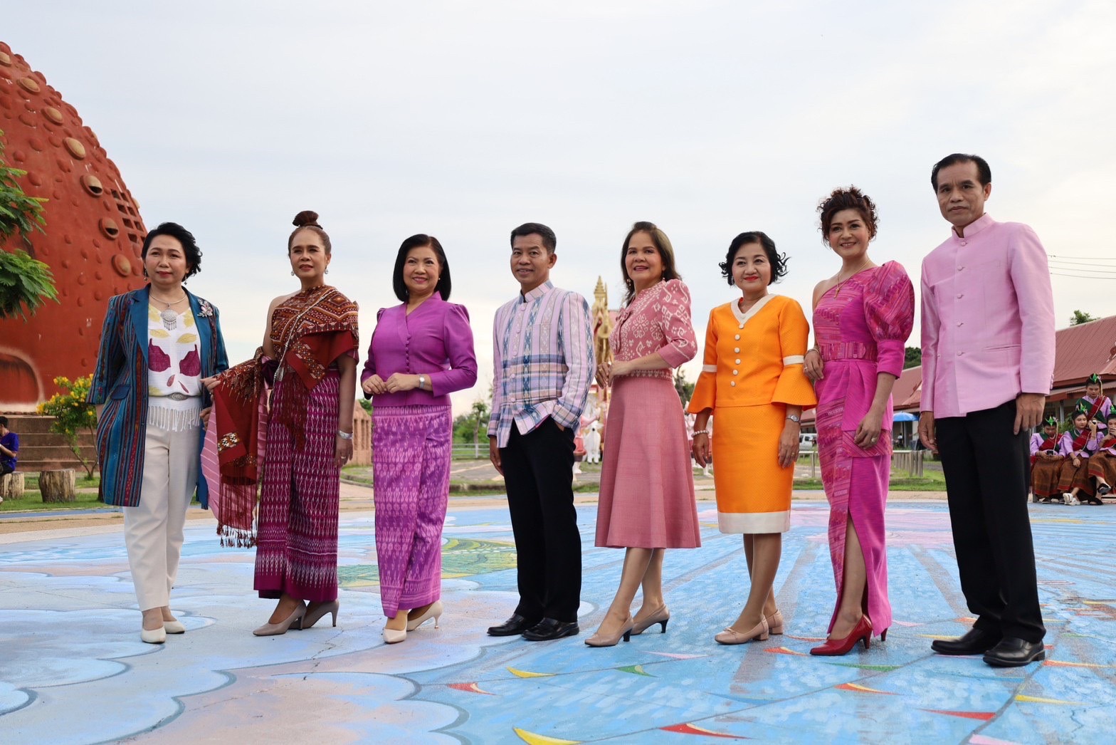 พช.ยโสธร ร่วมเดินแบบผ้าไทย ผ้าพื้นถิ่นยโสธร ในงาน “บั้งไฟเฟสติวัล สีสันยโสธร 2023” กระตุ้นเศรษฐกิจและการท่องเที่ยวจังหวัดยโสธร