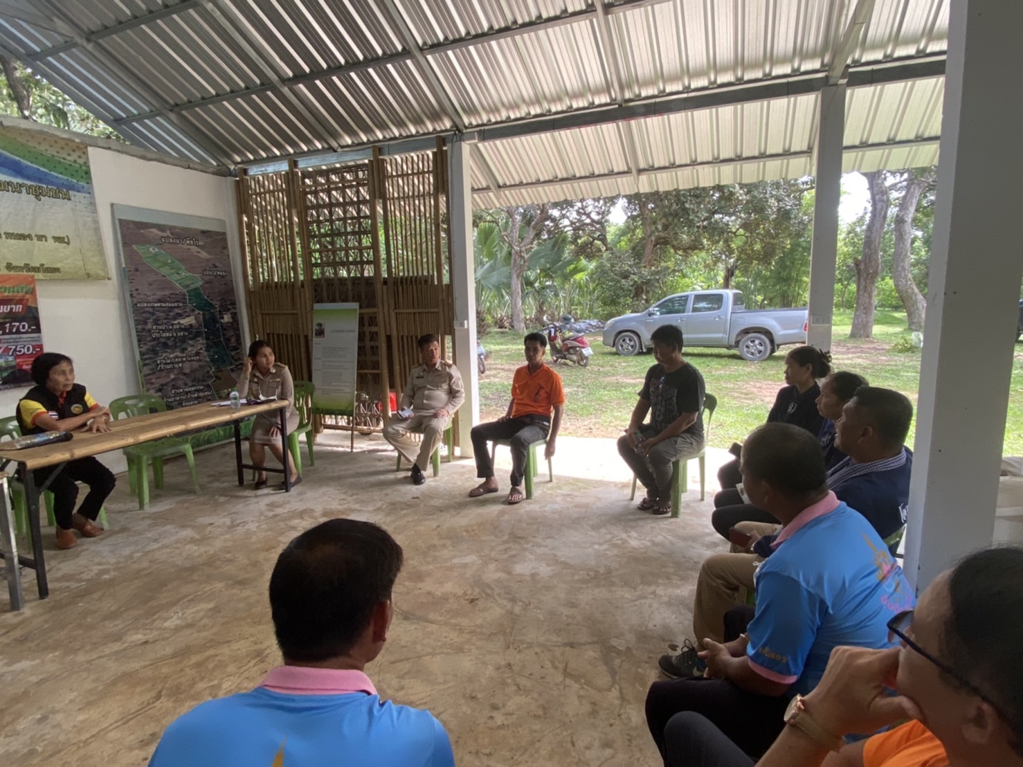 พช.ยโสธร ประชุมเตรียมความพร้อมในการดำเนินกิจกรรมตามโครงการจัดทำสารสนเทศตำบลต้นแบบเพื่อการพัฒนาคุณภาพชีวิตประจำปีงบประมาณ พ.ศ. 2566 โครงการยกระดับผู้ผลิตข้าวและการแปรรูปข้าวอินทรีย์ ตำบลบึงแก อำเภอมหาชนะชัย จังหวัดยโสธร