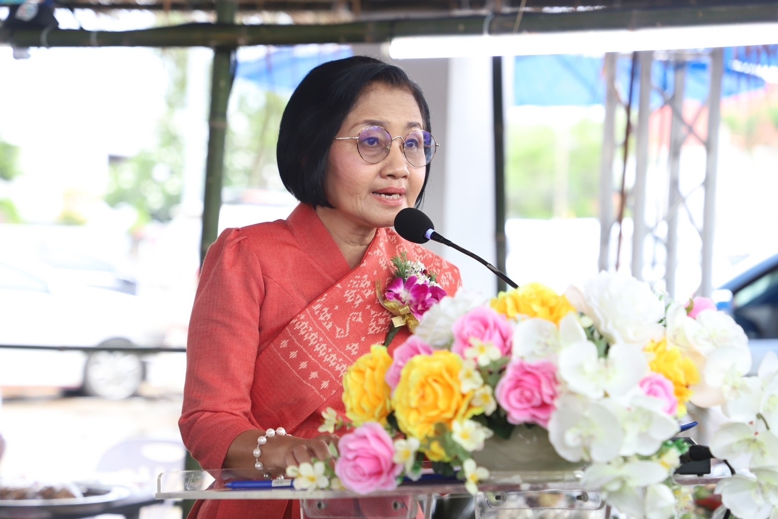 พช.ยโสธร กระตุ้นเศรษฐกิจยโสธร ดำเนินกิจกรรมส่งเสริมช่องทางการตลาดเครือข่ายเกษตรปลอดภัย ตามโครงการส่งเสริมการพัฒนากลไกและโครงสร้างดูดซับมูลค่าเศรษฐกิจและการกระจายรายได้กลับสู่ท้องถิ่น