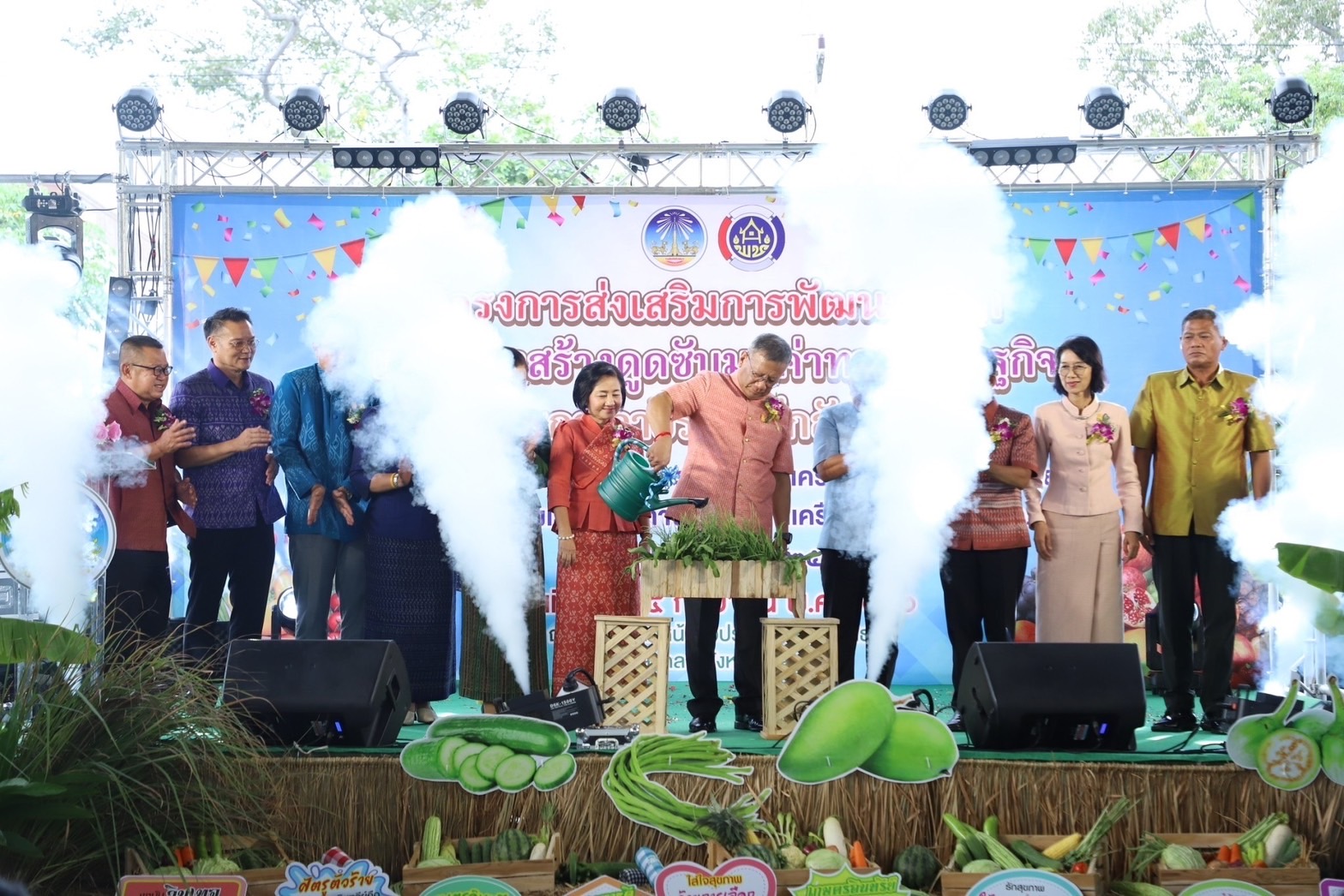 พช.ยโสธร กระตุ้นเศรษฐกิจยโสธร ดำเนินกิจกรรมส่งเสริมช่องทางการตลาดเครือข่ายเกษตรปลอดภัย ตามโครงการส่งเสริมการพัฒนากลไกและโครงสร้างดูดซับมูลค่าเศรษฐกิจและการกระจายรายได้กลับสู่ท้องถิ่น