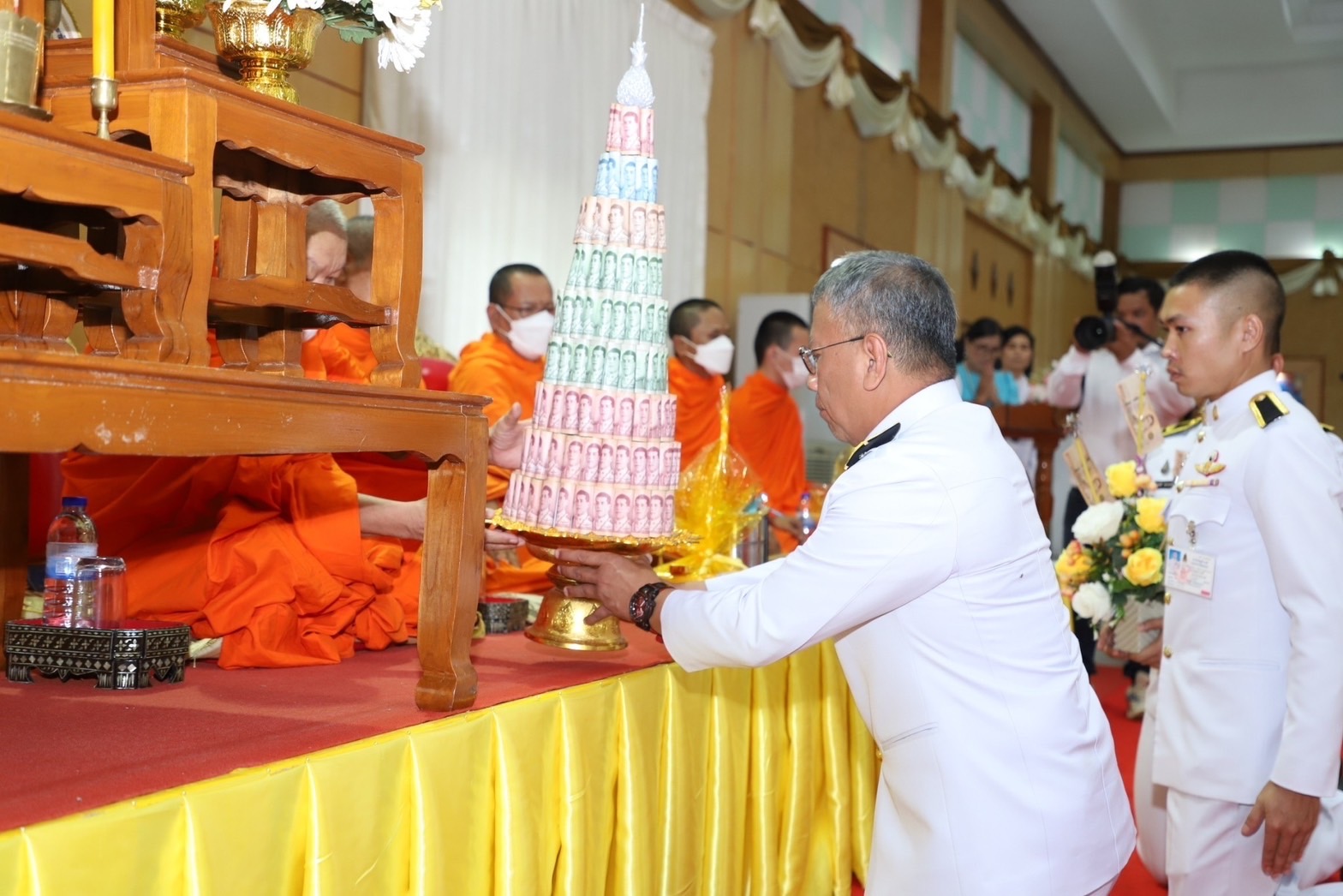 จังหวัดยโสธร จัดงานมหกรรมกองทุนแม่ของแผ่นดินจังหวัดยโสธร ประจำปี 2566 ภายใต้แนวคิด “รวมศรัทธา สืบสานพัฒนา ประชาร่มเย็น”