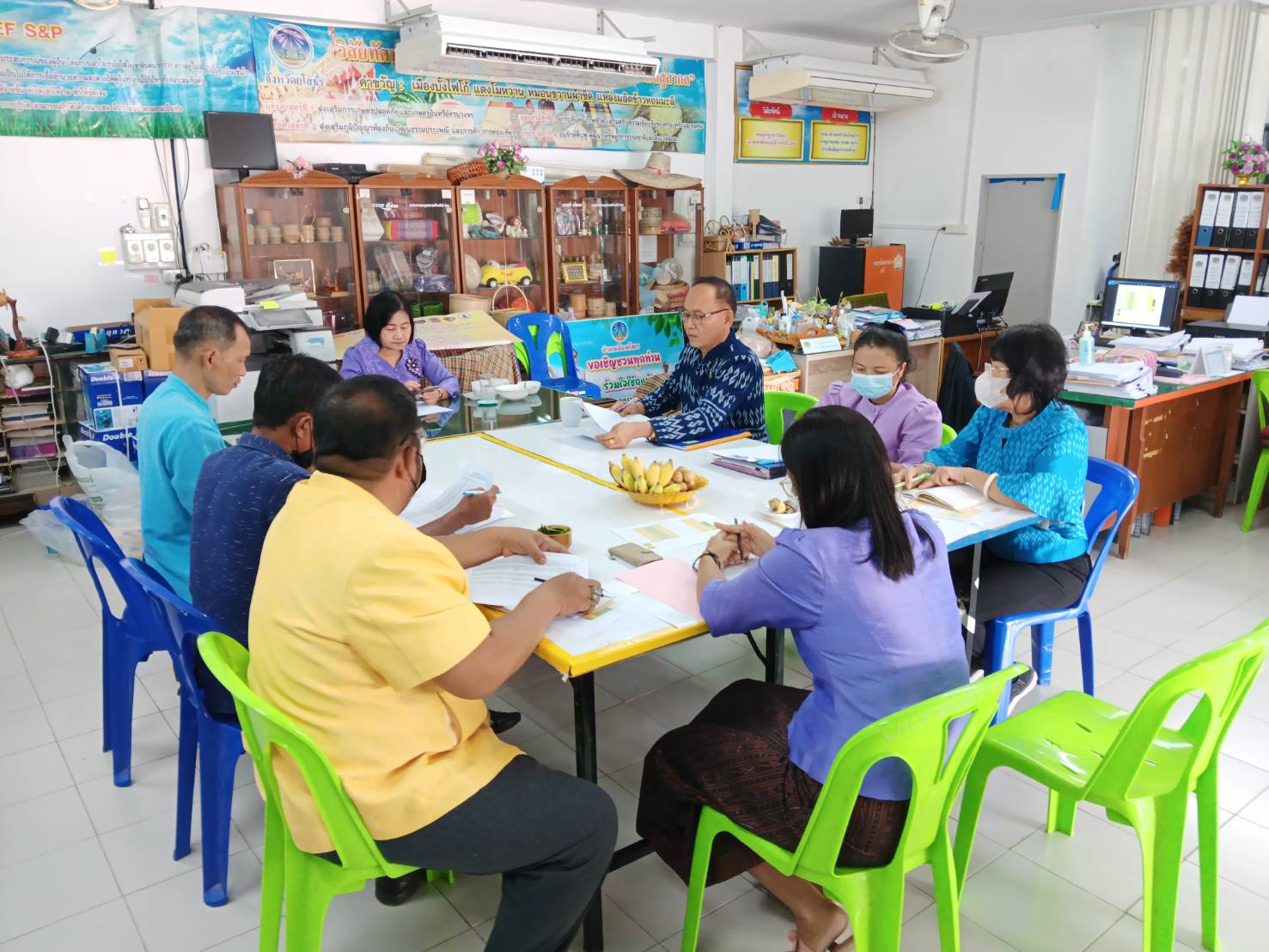 พช.ยโสธร ติดตามการดำเนินงานและมอบนโยบายแนวทางการขับเคลื่อนการดำเนินงานตามภารกิจกรมการพัฒนาชุมชน ประจำปีงบประมาณ 2567 อำเภอเมืองยโสธร จังหวัดยโสธร