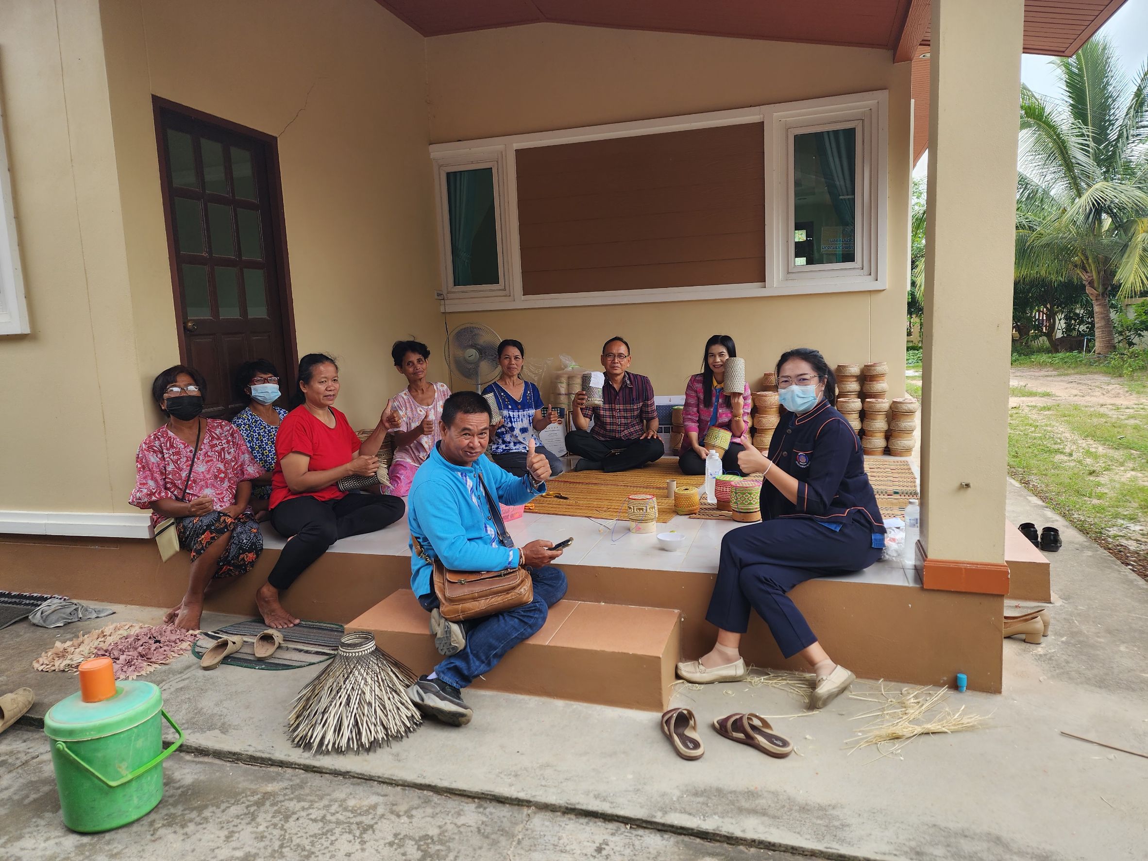 พช.ยโสธร ลงพื้นที่ติดตามและสนับสนุนการพัฒนาผลิตภัณฑ์ OTOP จากภูมิปัญญาท้องถิ่น ในพื้นที่อำเภอเมืองยโสธร จังหวัดยโสธร