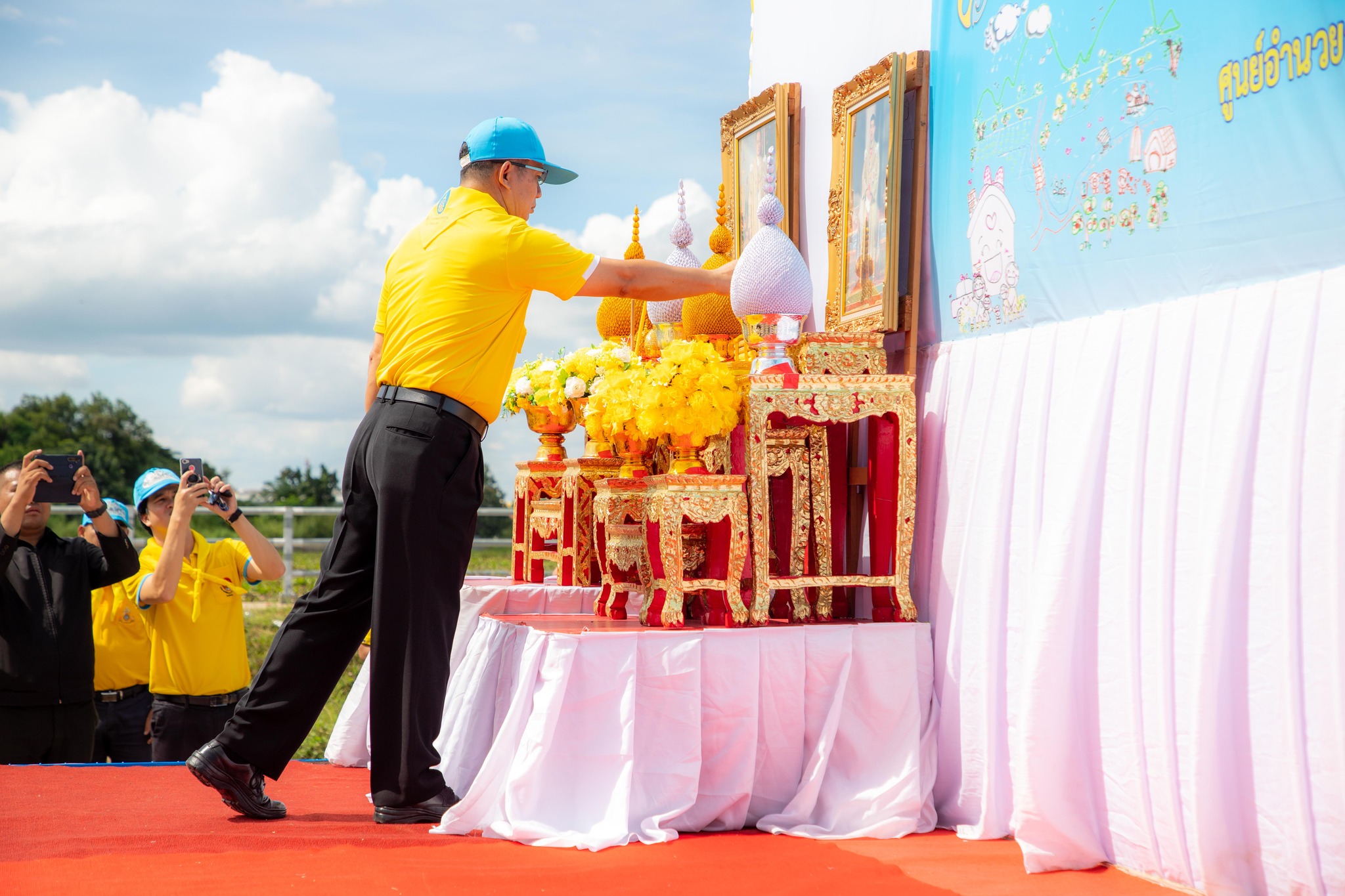 พช.ยโสธร จัดกิจกรรมจิตอาสาพัฒนา เนื่องในวันนวมินทรมหาราช ที่สวนสาธารณะลำทวนฝั่งซ้าย ตำบลตาดทอง อำเภอเมืองยโสธร จังหวัดยโสธร