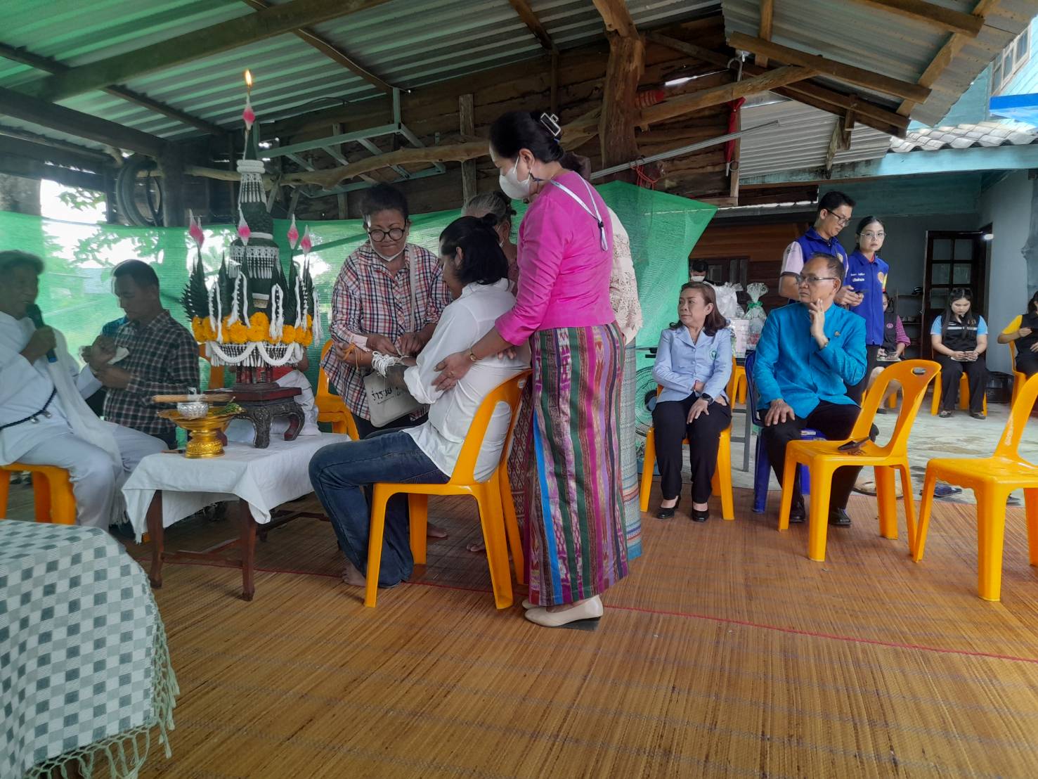 พช.ยโสธร ร่วมพิธีบายศรีสู่ขวัญต้อนรับกลุ่มเป้าหมายแรงงานไทยที่เดินทางจากอิสราเอล