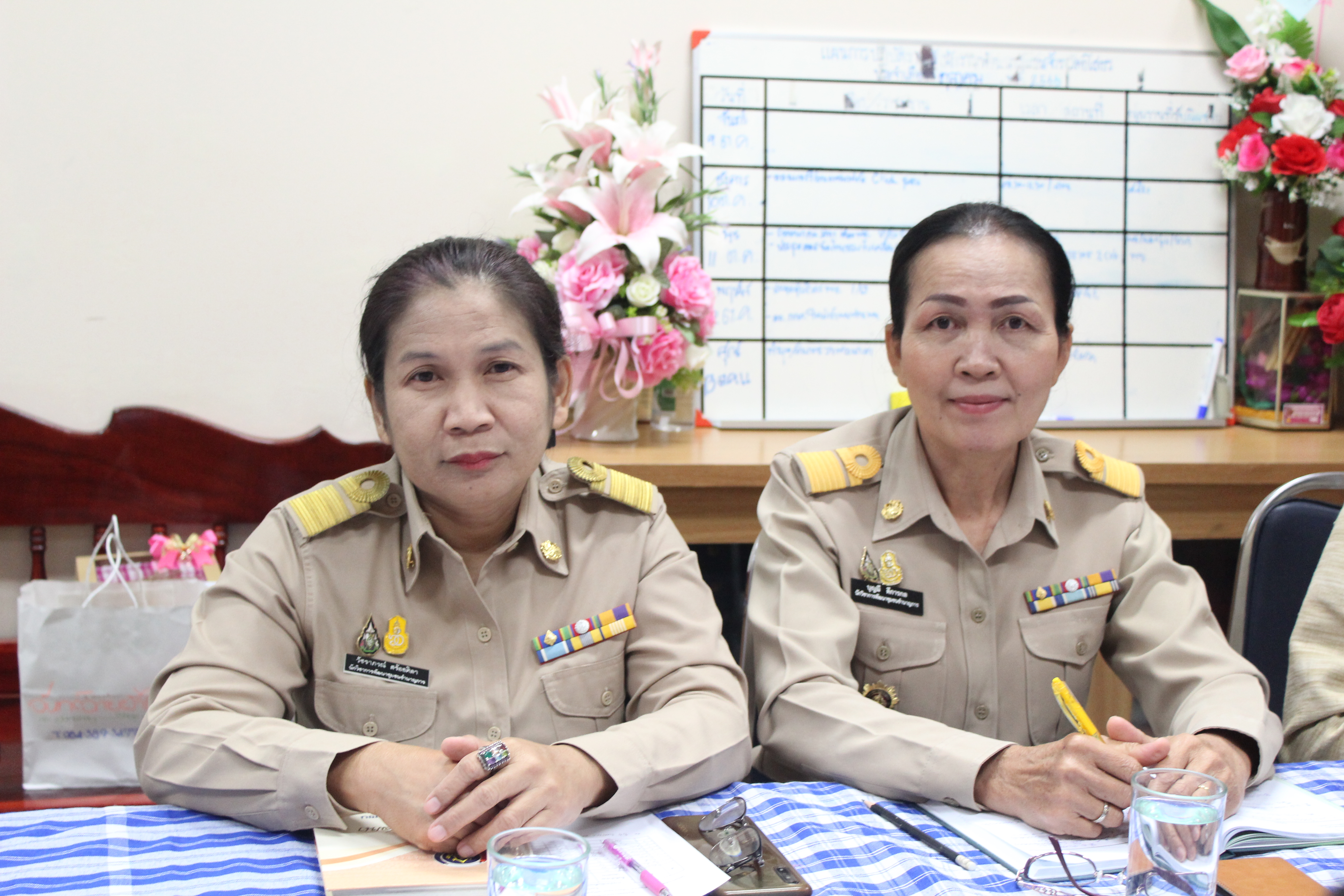 พช.ยโสธร ร่วมประชุมรับมอบนโยบายและแนวทางการดำเนินงานของรัฐมนตรีว่าการกระทรวงมหาดไทย ผ่านระบบวีดิทัศน์ทางไกล Video Conference และทีวี พช.