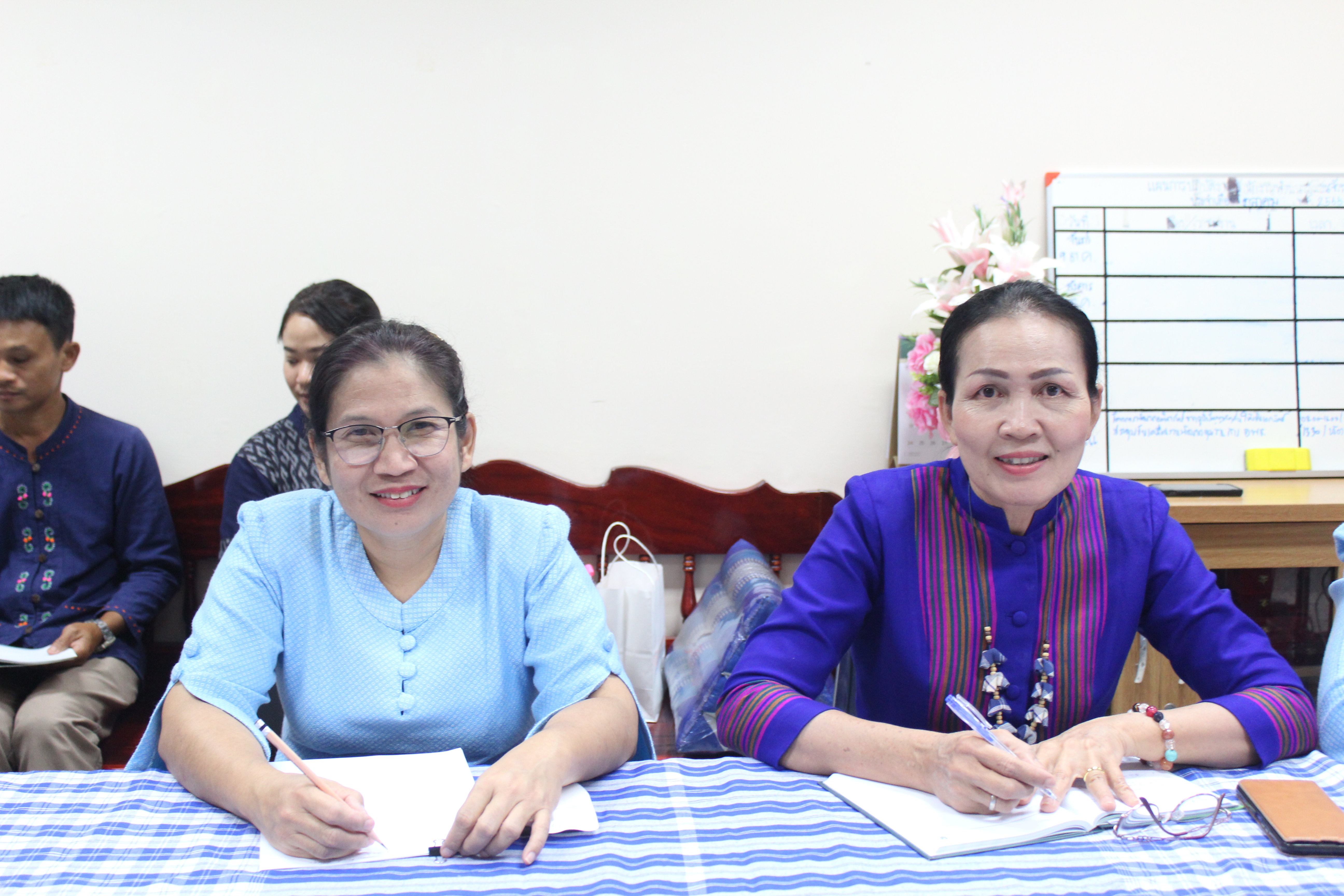 พช.ยโสธร ร่วมประชุมขับเคลื่อนการปฏิบัติงานพัฒนาชุมชน ผ่านระบบวีดีทัศน์ทางไกล (Video Conference)และระบบ TV พช.