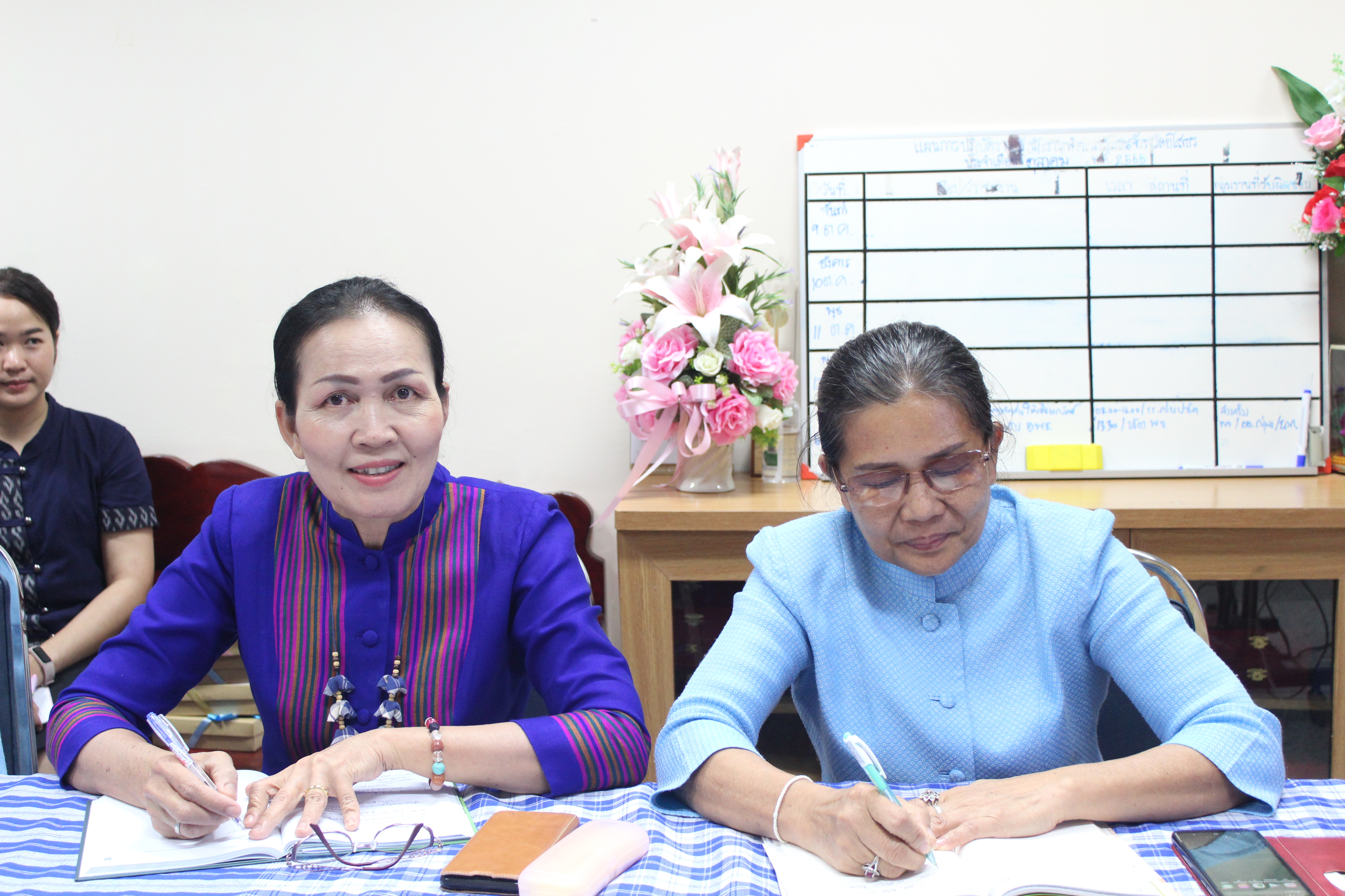 พช.ยโสธร ร่วมประชุมขับเคลื่อนการปฏิบัติงานพัฒนาชุมชน ผ่านระบบวีดีทัศน์ทางไกล (Video Conference)และระบบ TV พช.