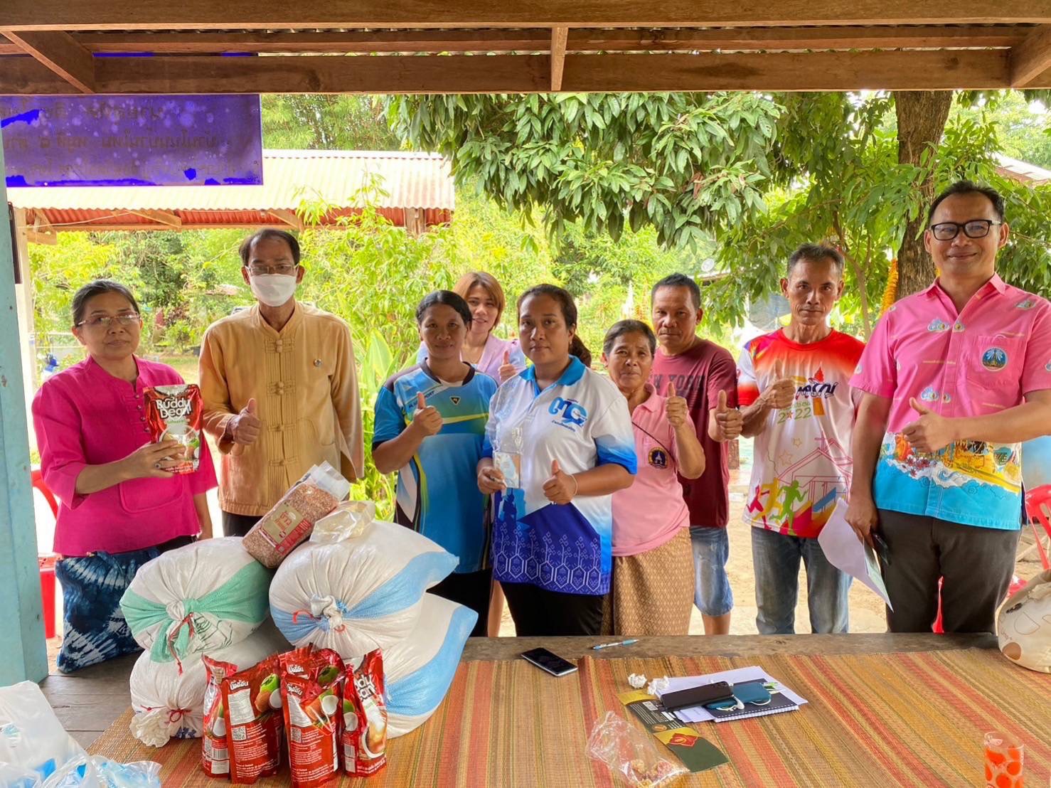 พช.ยโสธร ลงพื้นที่ติดตามและสนับสนุนการพัฒนาผลิตภัณฑ์ OTOP จากภูมิปัญญาท้องถิ่น ในพื้นที่อำเภอกุดชุมและอำเภอไทยเจริญ จังหวัดยโสธร
