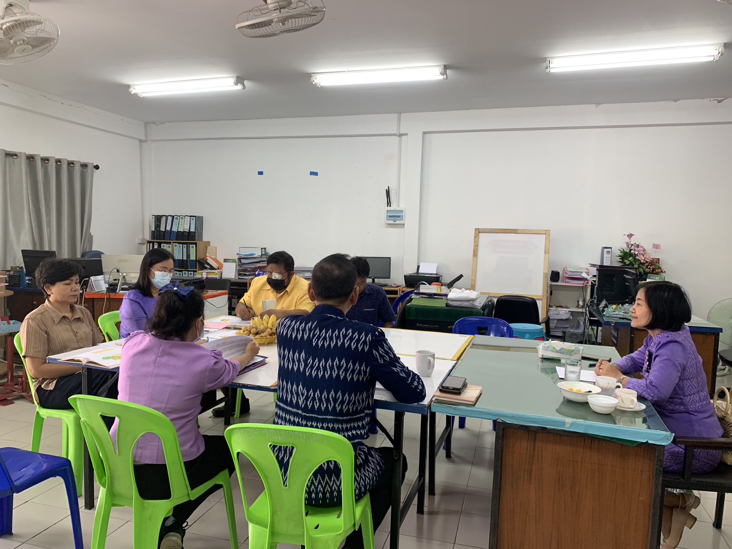 พช.ยโสธร ติดตามการดำเนินงานและมอบนโยบายแนวทางการขับเคลื่อนการดำเนินงานตามภารกิจกรมการพัฒนาชุมชน ประจำปีงบประมาณ 2567 อำเภอเมืองยโสธร จังหวัดยโสธร