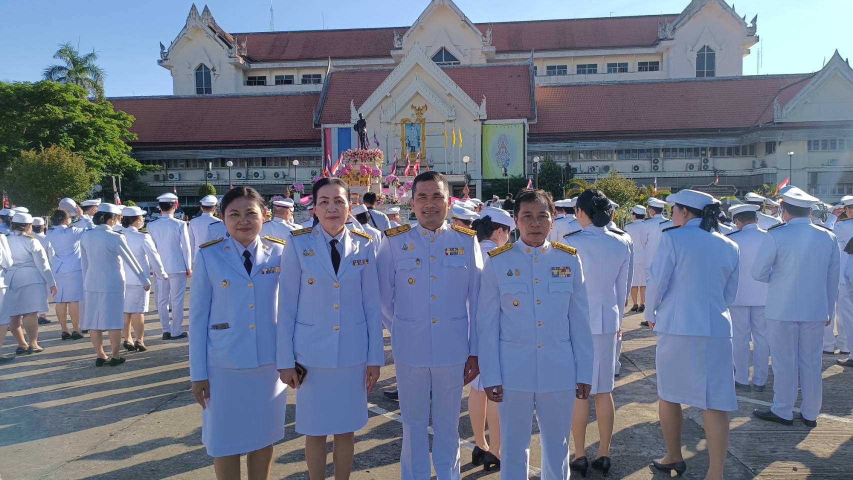 พช.ยโสธร ร่วมพิธีวางพวงมาลาถวายราชสักการะ เนื่องในวันคล้ายวันสวรรคตพระบาทสมเด็จพระจุลจอมเกล้าเจ้าอยู่หัว รัชกาลที่ 5 วันปิยมหาราช ประจำปี 2566