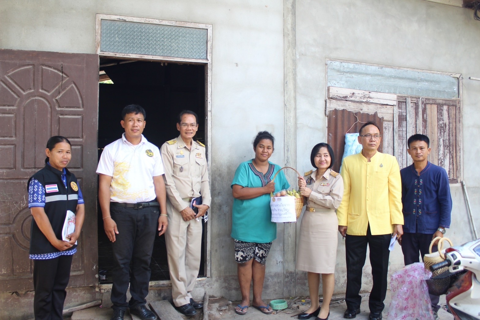 พช. ยโสธร ลงพื้นที่นำความห่วงใยจาก นายอนุทิน ชาญวีรกูล รองนายกรัฐมนตรีและรัฐมนตรีว่าการกระทรวงมหาดไทย เยี่ยมครอบครัวผู้ประสบภัยจากสงครามในอิสราเอล ในพื้นที่ อำเภอเมืองยโสธร จังหวัดยโสธร