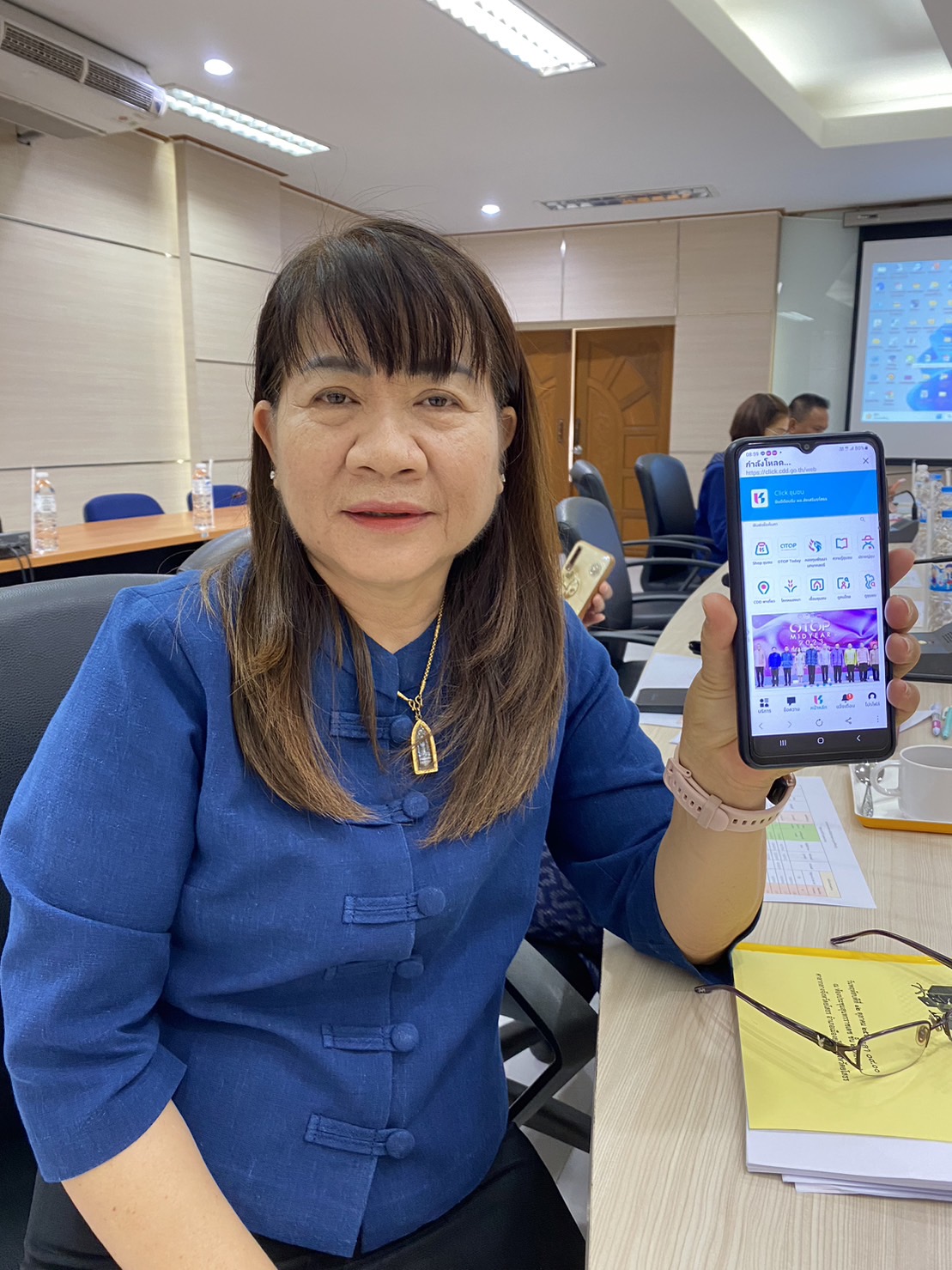 พช.ยโสธร เดินหน้าขับเคลื่อนนโยบายการใช้งานแพลตฟอร์มบริการดิจิทัล Clickชุมชนสำหรับบริการประชาชนในการประชุมผู้บริหารและเจ้าหน้าที่พัฒนาชุมชนสังกัดสำนักงานพัฒนา ชุมชนจัง หวัดยโสธร