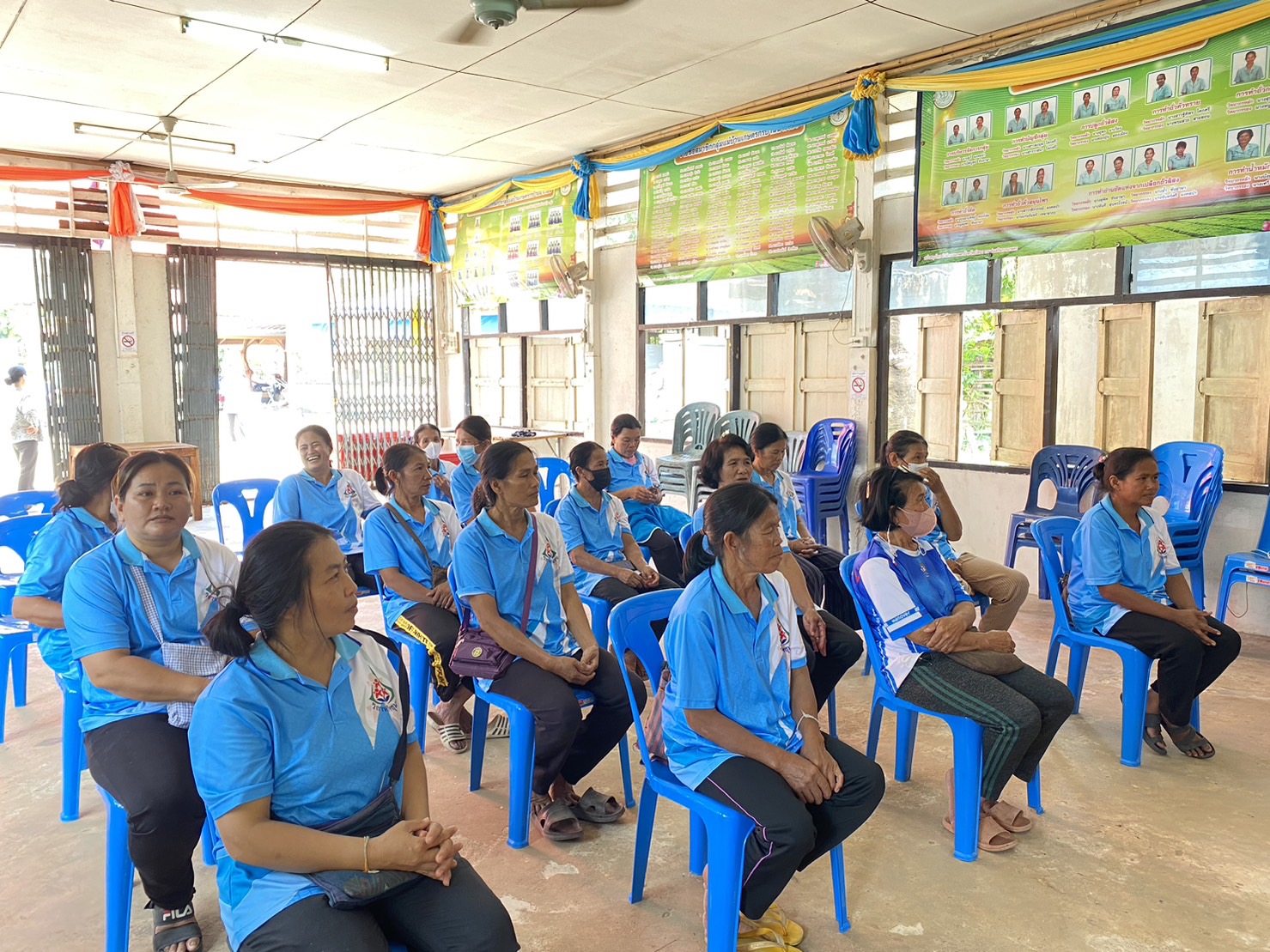 พช.ยโสธร ลงพื้นที่ติดตามและสนับสนุนการพัฒนาผลิตภัณฑ์ OTOP จากภูมิปัญญาท้องถิ่น ในพื้นที่อำเภอคำเขื่อนแก้ว จังหวัดยโสธร