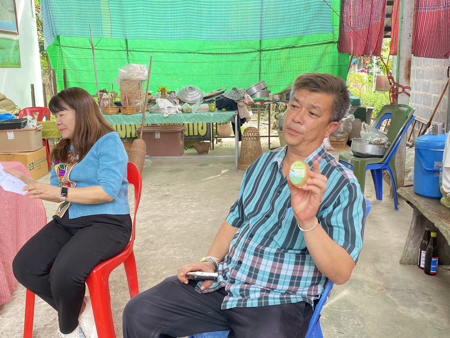 พช.ยโสธร ลงพื้นที่ติดตามและสนับสนุนการพัฒนาผลิตภัณฑ์ OTOP จากภูมิปัญญาท้องถิ่น ในพื้นที่อำเภอค้อวัง มหาชนะชัย จังหวัดยโสธร