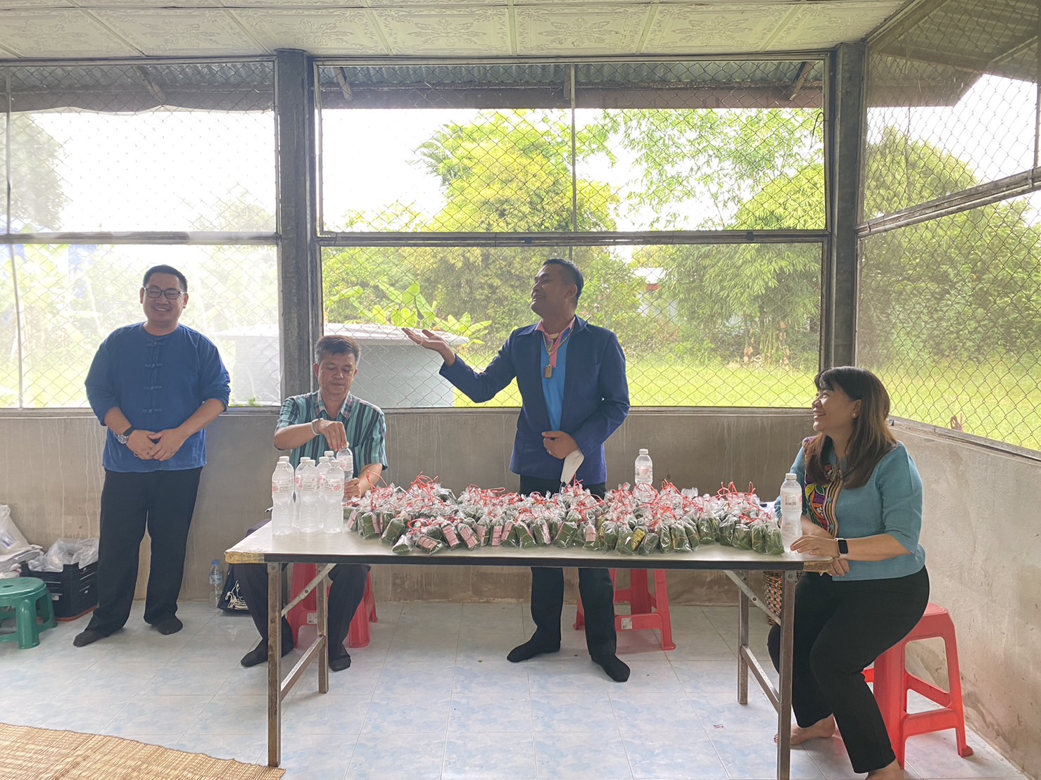 พช.ยโสธร ลงพื้นที่ติดตามและสนับสนุนการพัฒนาผลิตภัณฑ์ OTOP จากภูมิปัญญาท้องถิ่น ในพื้นที่อำเภอค้อวัง มหาชนะชัย จังหวัดยโสธร