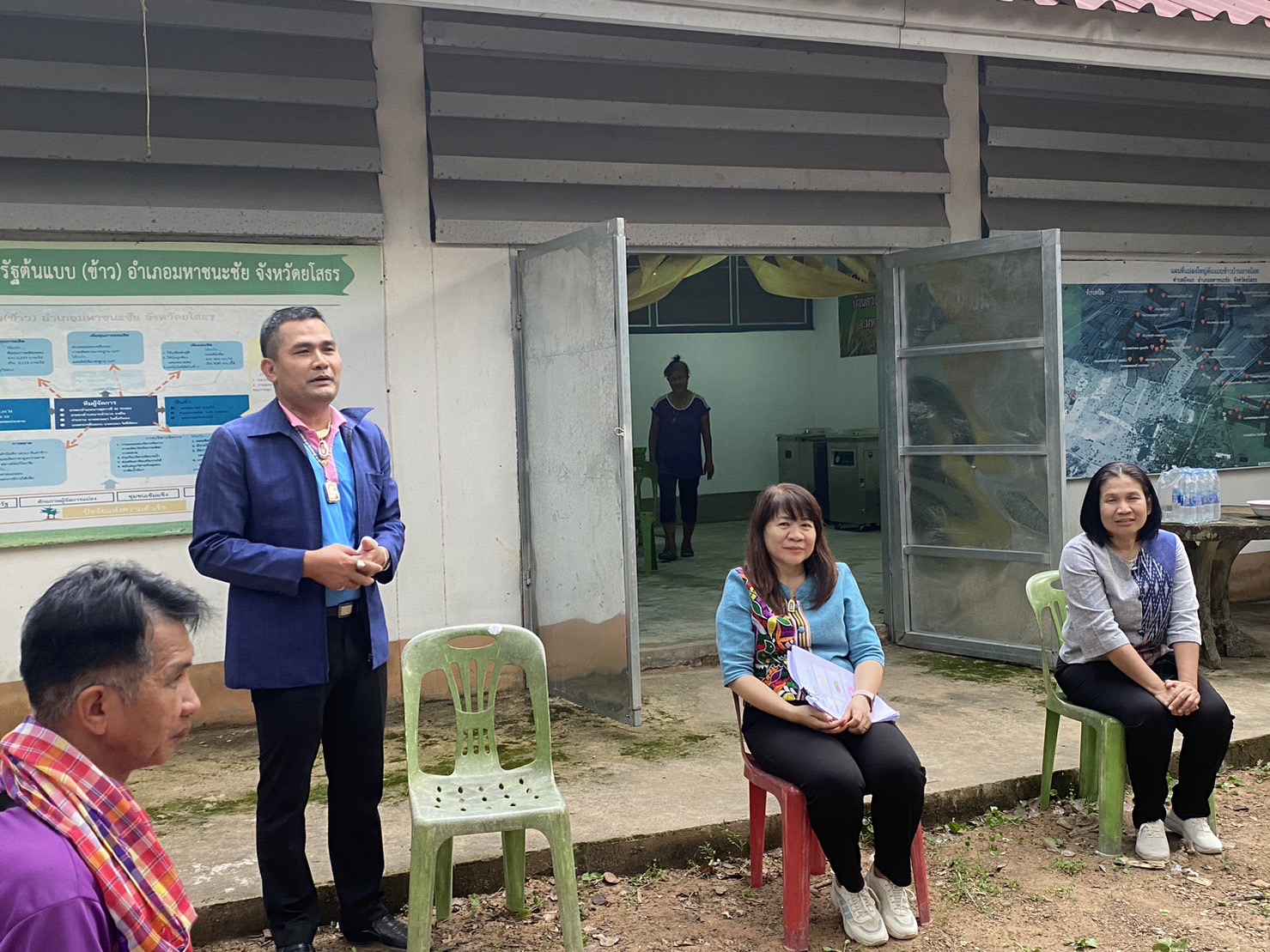 พช.ยโสธร ลงพื้นที่ติดตามและสนับสนุนการพัฒนาผลิตภัณฑ์ OTOP จากภูมิปัญญาท้องถิ่น ในพื้นที่อำเภอค้อวัง มหาชนะชัย จังหวัดยโสธร