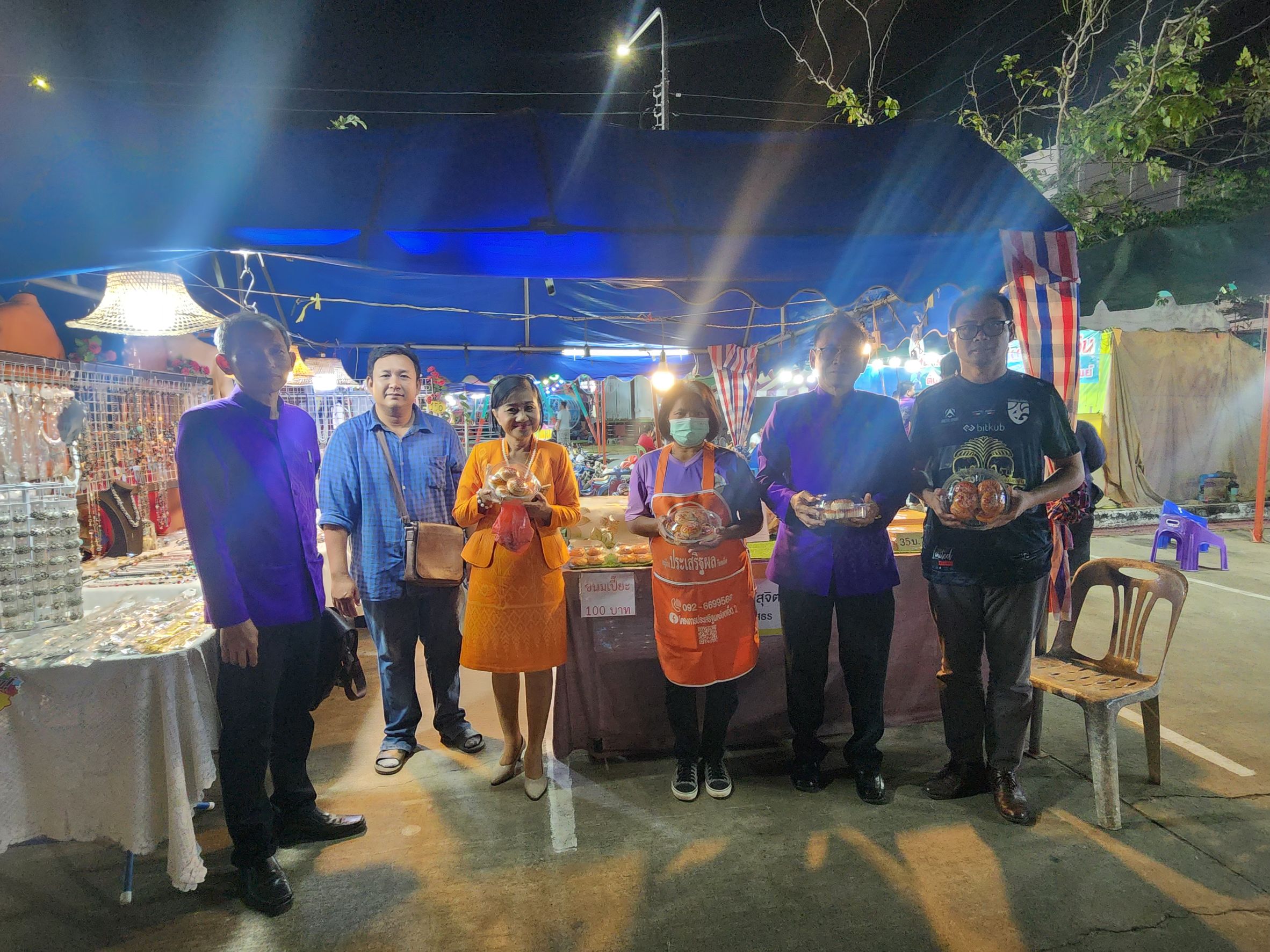 พช.ยโสธร ชู Soft Power OTOP Yasothon เดินแบบชุดผ้าไทยในงาน “จุดไฟตูมกา ยโสธร” ประจำปี 2566