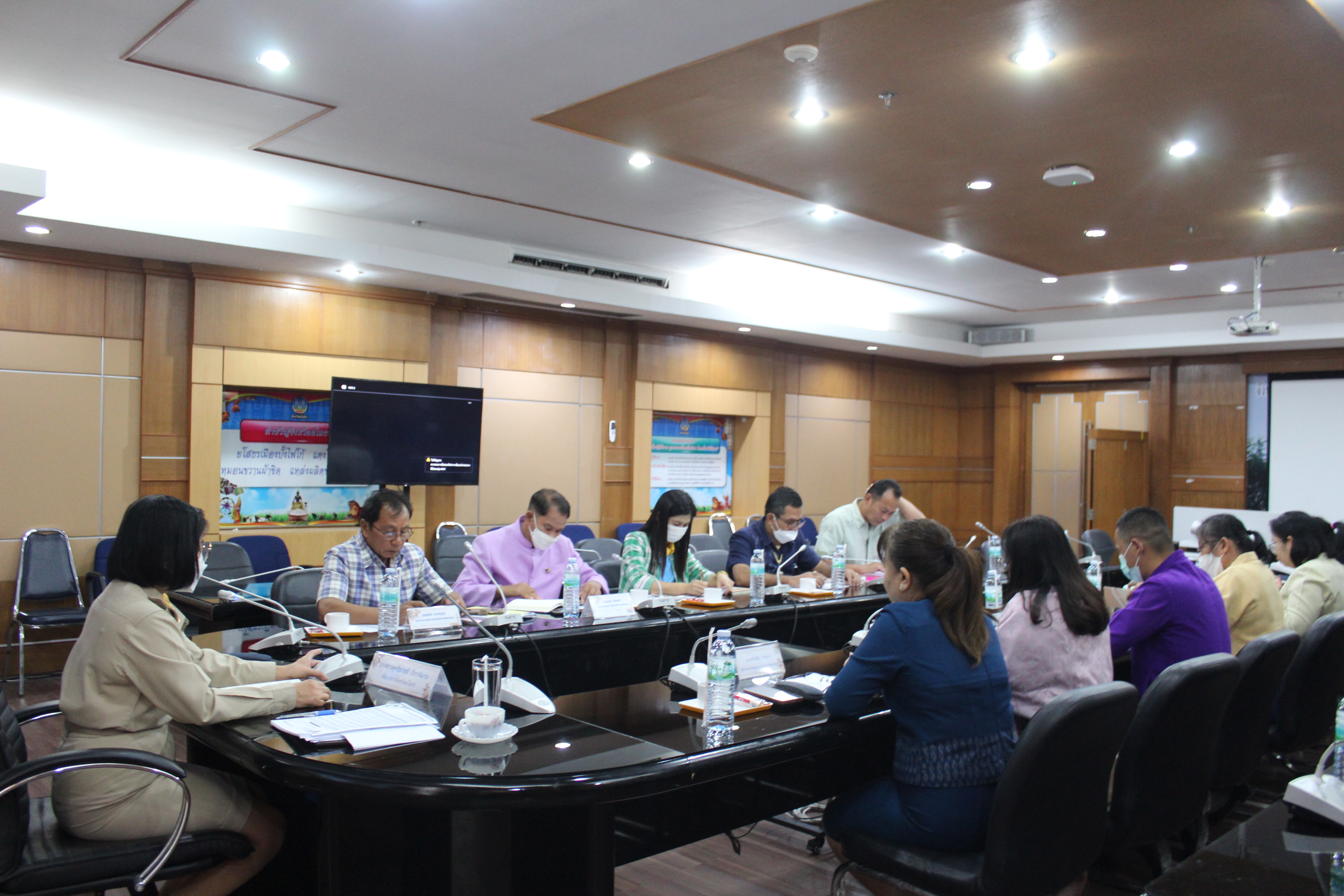 พช.ยโสธร ประชุมเจ้าหน้าที่พัฒนาชุมชนสำนักงานพัฒนาชุมชน จังหวัดยโสธร เพื่อเตรียมความพร้อมในการขับเคลื่อนงานพัฒนาชุมชน ในไตรมาส 1/2567