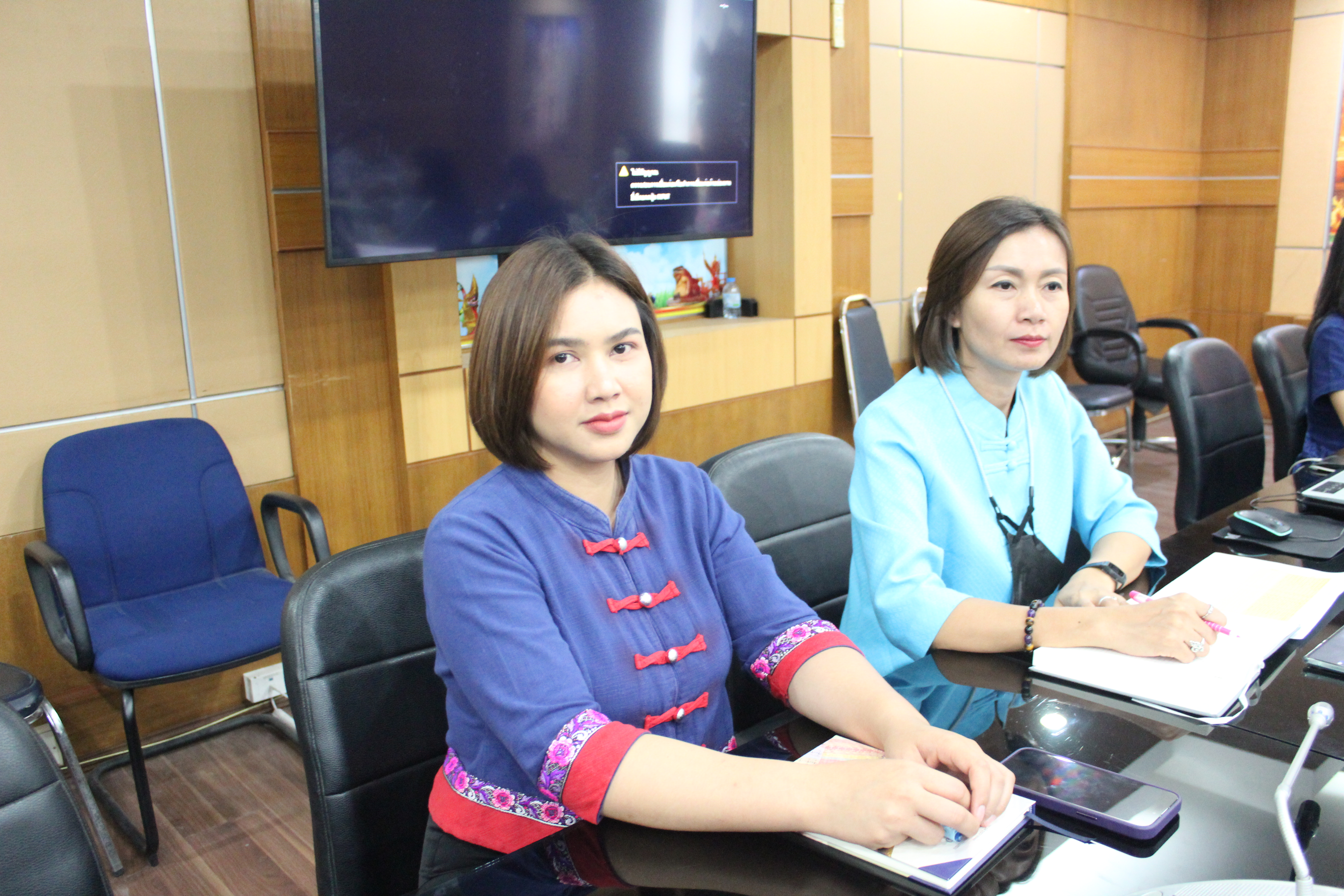 พช.ยโสธร ประชุมเจ้าหน้าที่พัฒนาชุมชนสำนักงานพัฒนาชุมชน จังหวัดยโสธร เพื่อเตรียมความพร้อมในการขับเคลื่อนงานพัฒนาชุมชน ในไตรมาส 1/2567