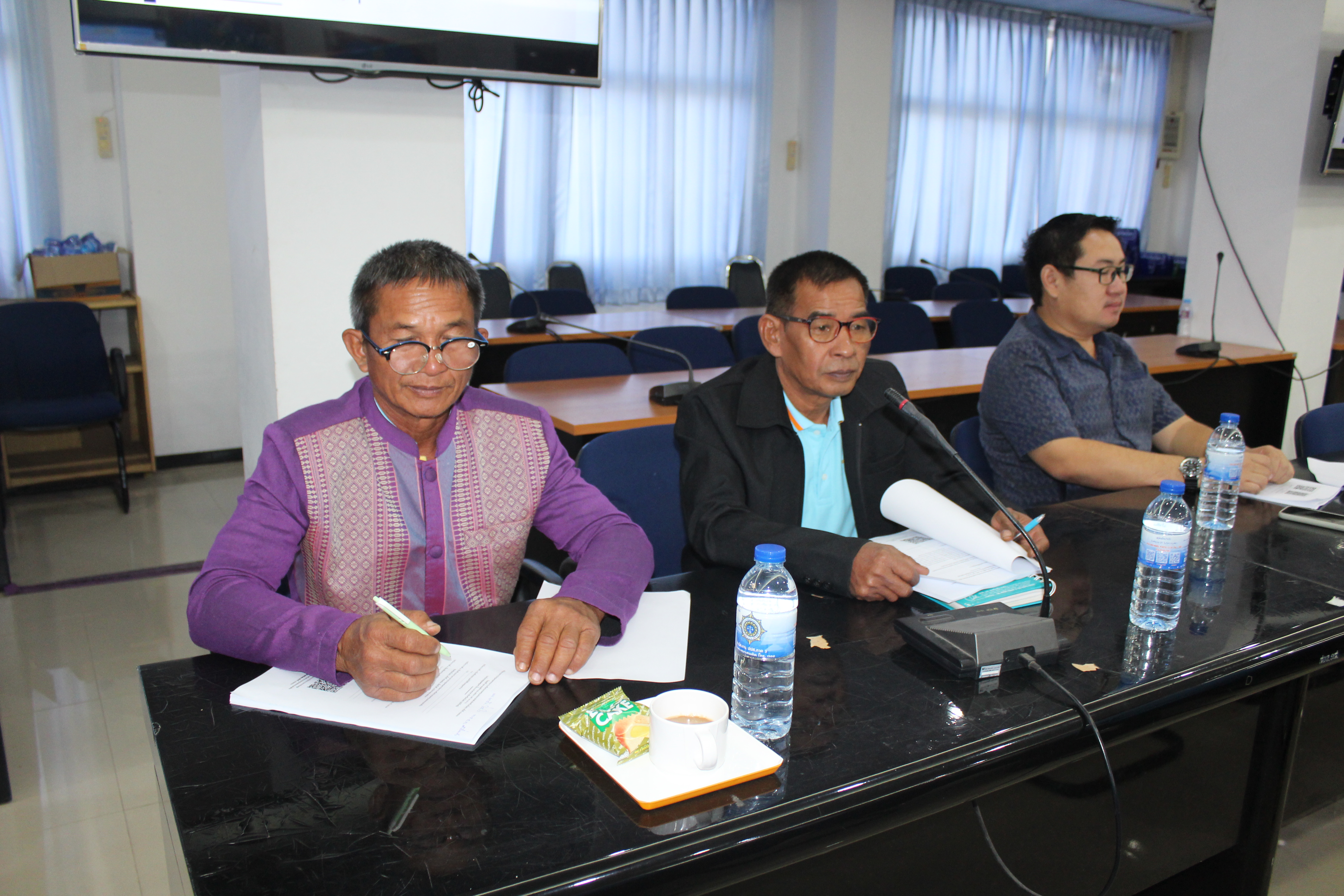 พช.ยโสธร…ผนึกกำลังร่วมกับเครือข่ายกองทุนแม่ของแผ่นดินจังหวัดยโสธรขับเคลื่อนการแก้ไขปัญหายาเสพติดโดยกองทุนแม่ของแผ่นดินสู่สันติวิธี